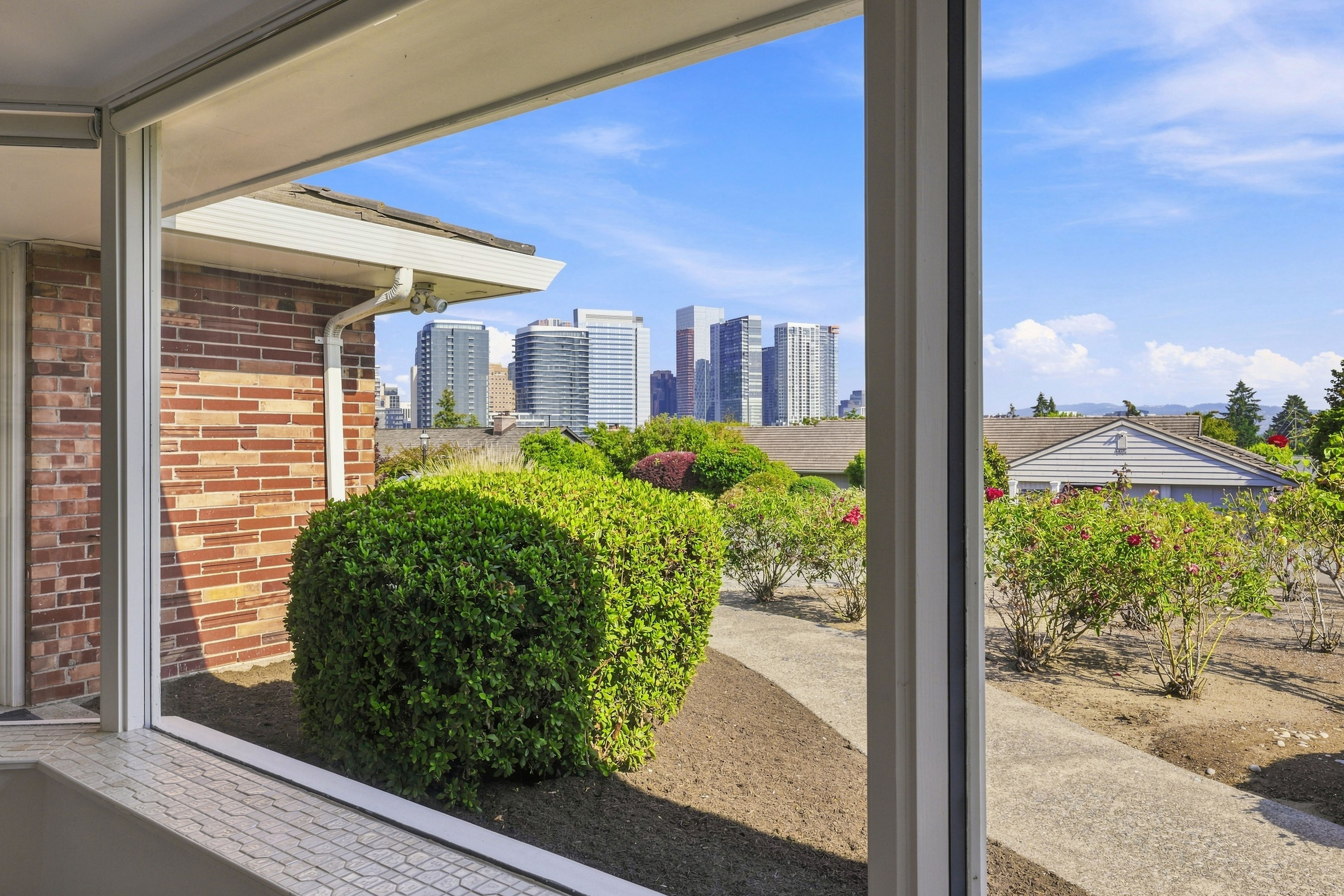  9810 Vineyard Crest, Bellevue, WA 98004 - 物件實景