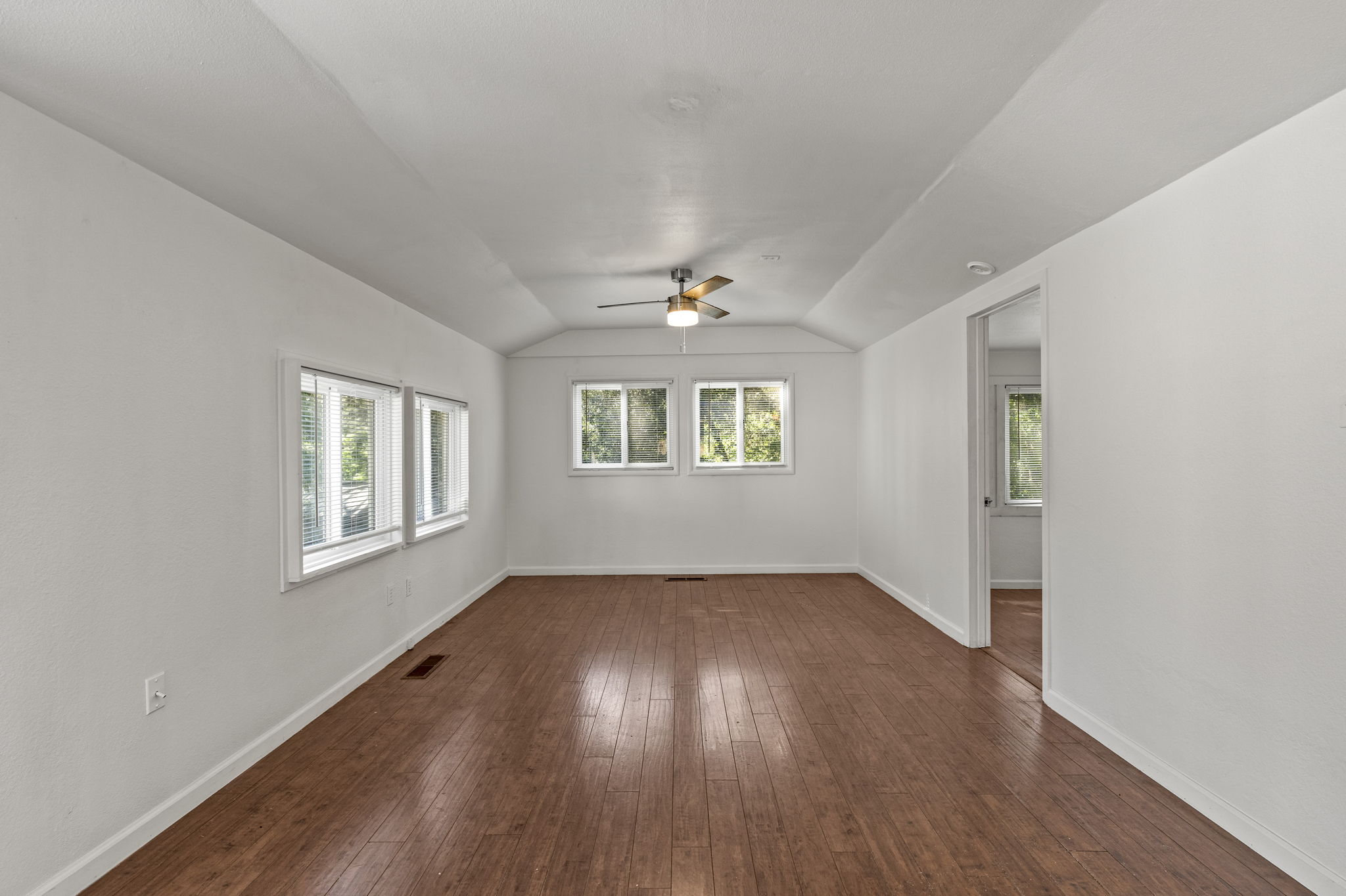  11 Lukens Pl. Angwin, CA. - 物件實景