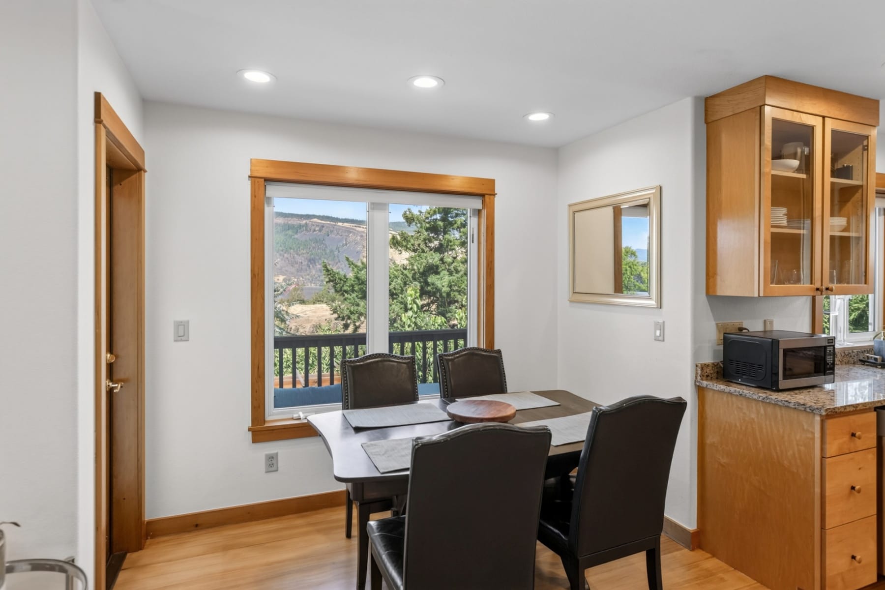 407 HUSKEY RD Mosier, OR 97040 - 物件實景