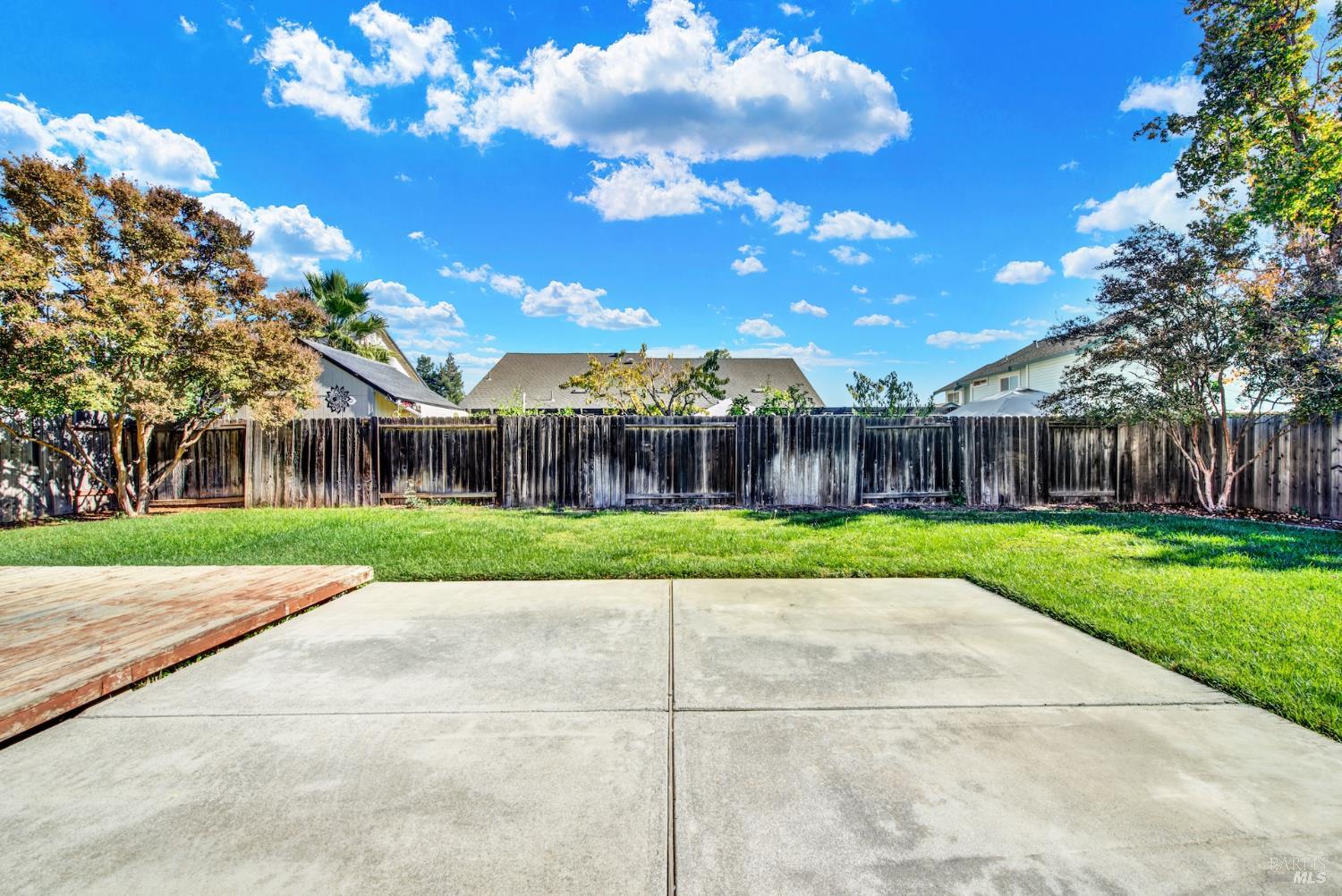 Dixon, California, 95620, United States, 4 Bedrooms Bedrooms, ,3 BathroomsBathrooms,Residential,For Sale,1987907