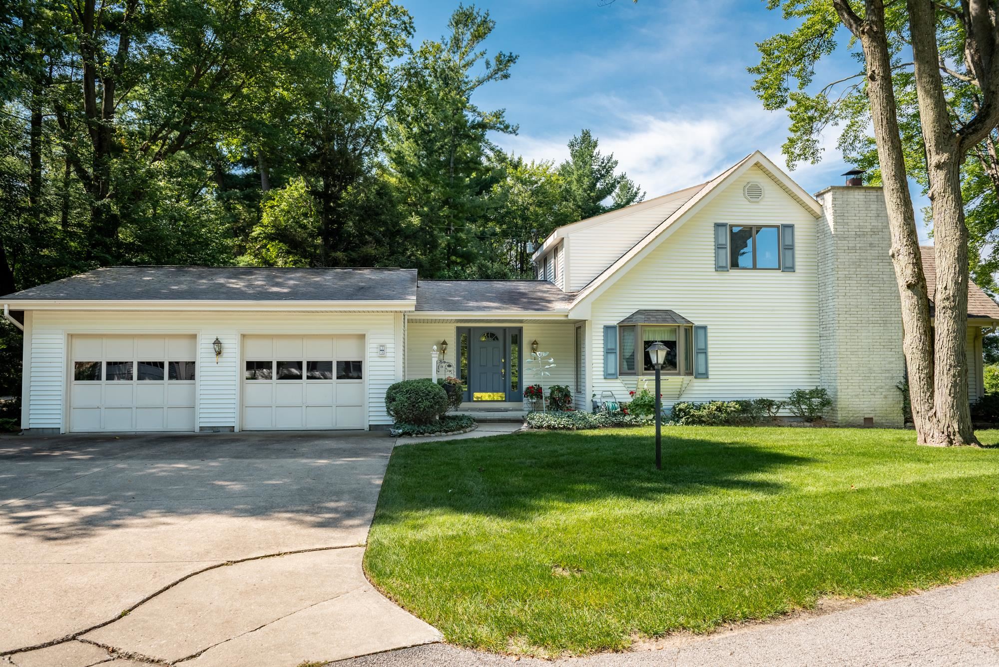 Sanford, Michigan, 48657, United States, 3 Bedrooms Bedrooms, ,3 BathroomsBathrooms,Residential,For Sale,1873518