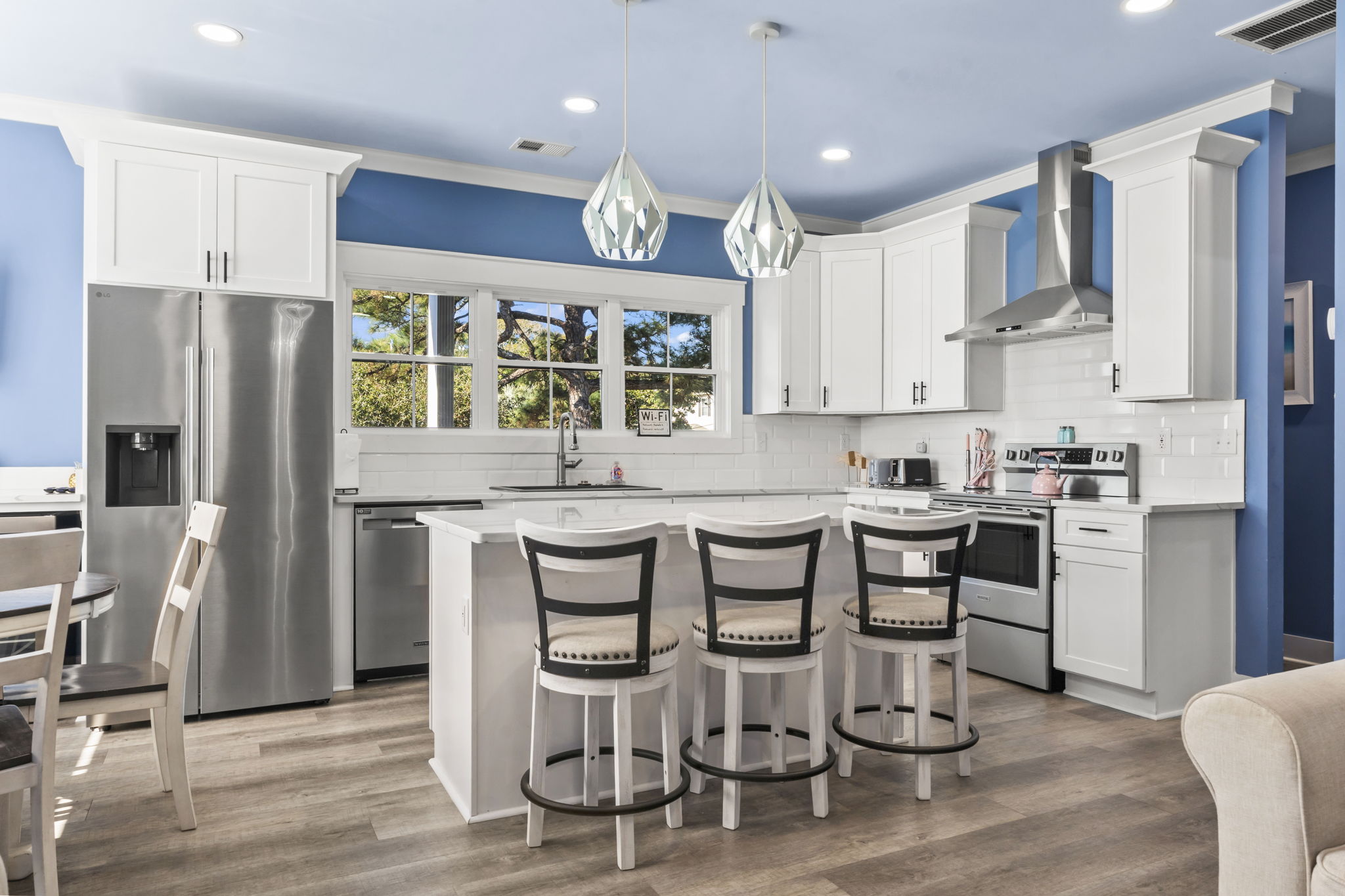 Myrtle Beach, South Carolina, 29575, United States, 5 Bedrooms Bedrooms, ,5 BathroomsBathrooms,Residential,For Sale,1988606