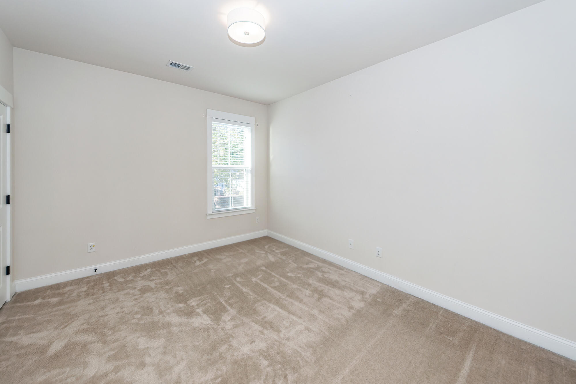 Summerville, South Carolina, 29483, United States, 4 Bedrooms Bedrooms, ,4 BathroomsBathrooms,Residential,For Sale,2005994