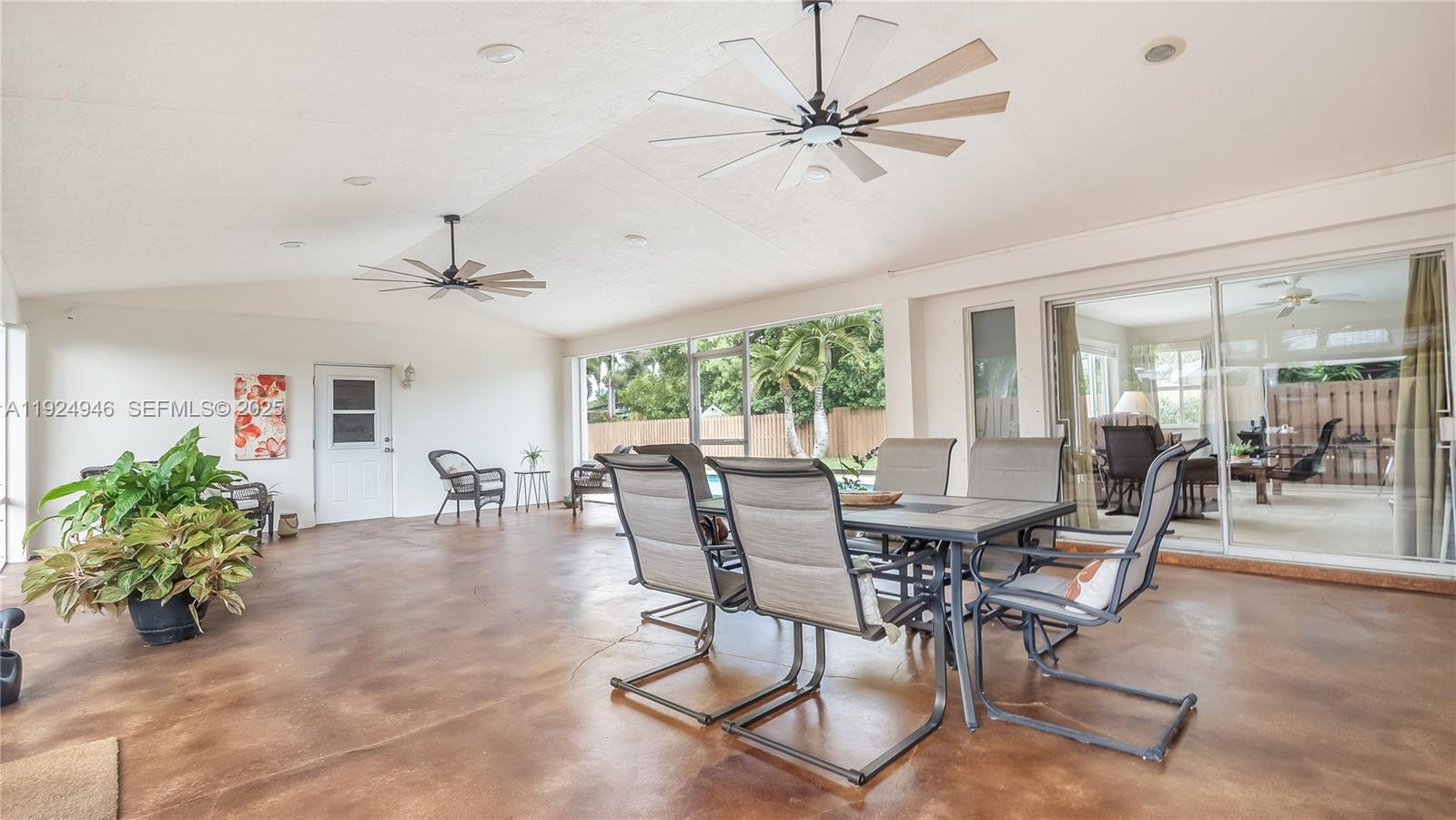 Hollywood, Florida, 33021, United States, 3 Bedrooms Bedrooms, ,2 BathroomsBathrooms,Residential,For Sale,2001683