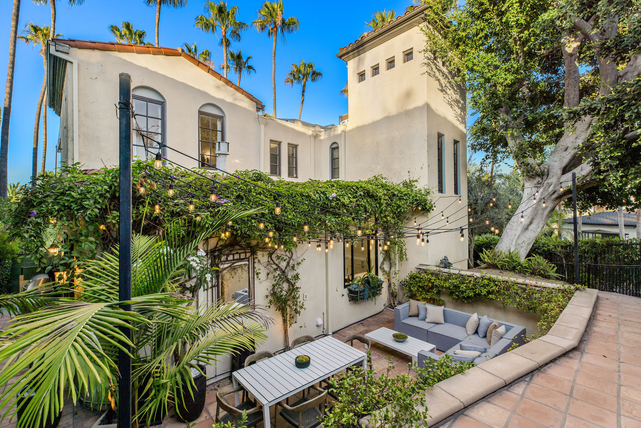  Romantic Spanish Retreat in Whitley Heights - 物件實景