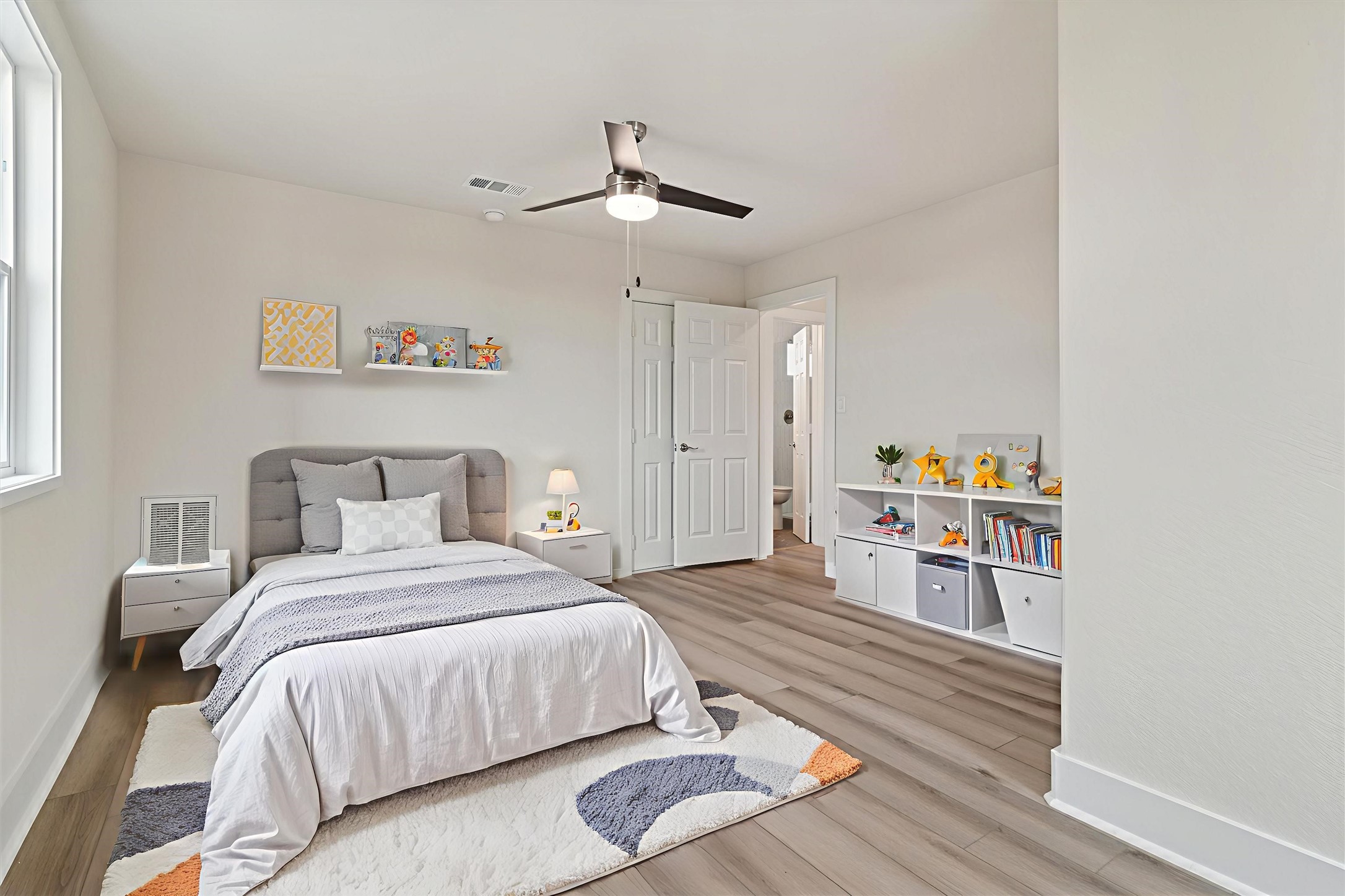 Gunter, Texas, 75058, United States, 3 Bedrooms Bedrooms, ,3 BathroomsBathrooms,Residential,For Sale,1847366