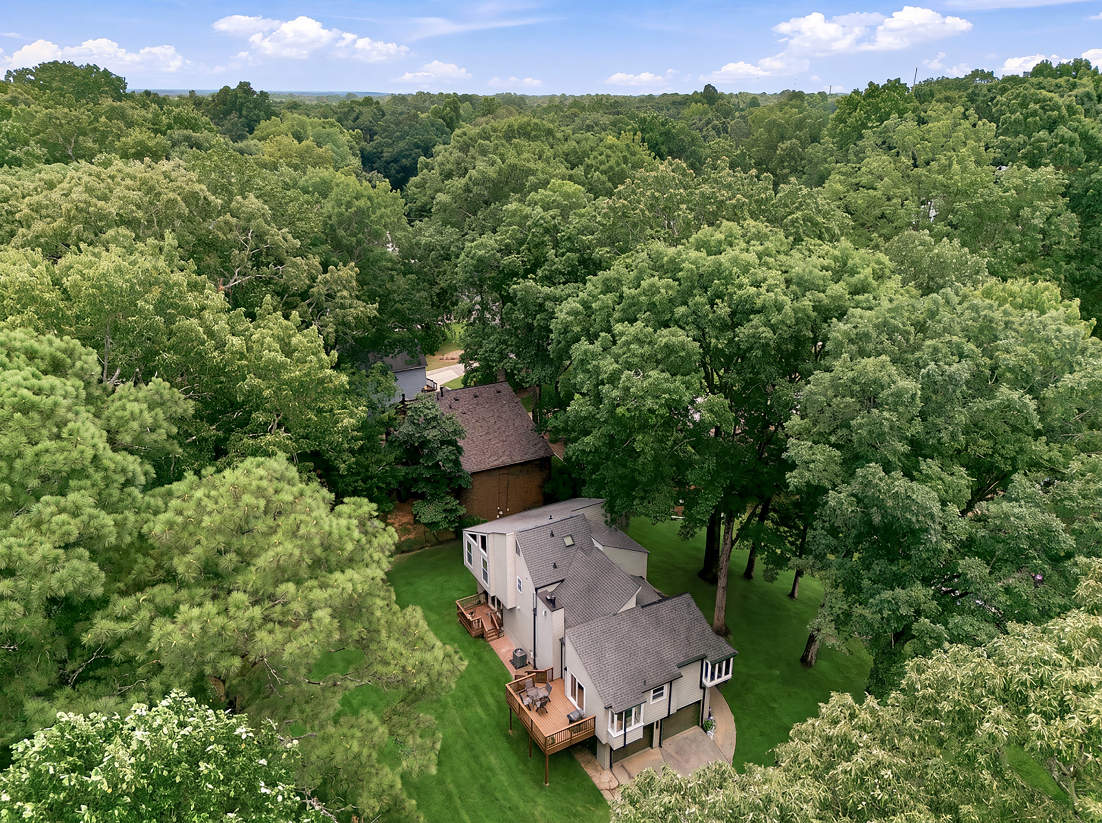  Lassiter HS Contemporary – Architectural Character Meets Thoughtful Renovation - 物件實景