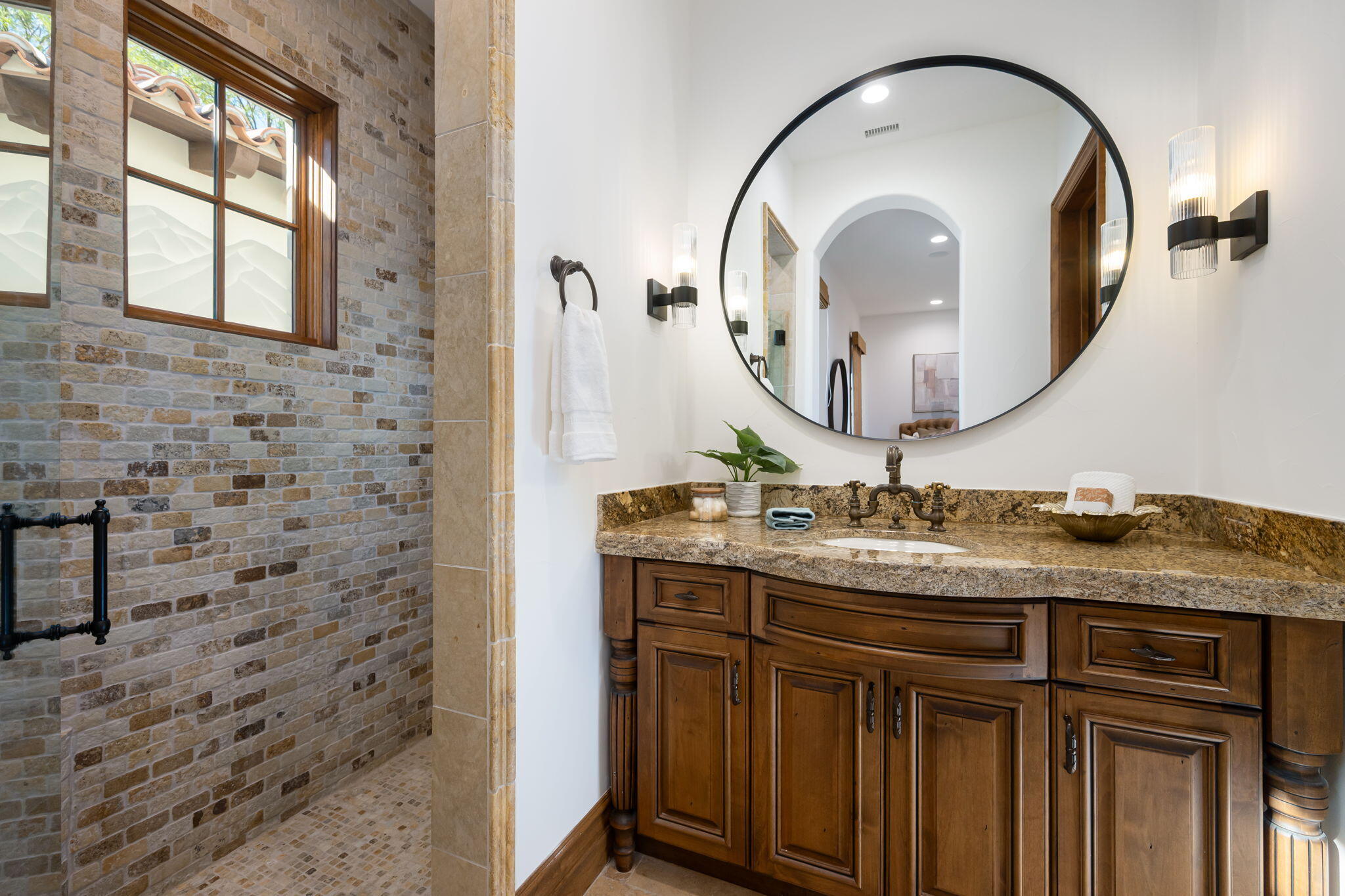 Palm Desert, California, 92260, United States, 7 Bedrooms Bedrooms, ,9 BathroomsBathrooms,Residential,For Sale,1996836