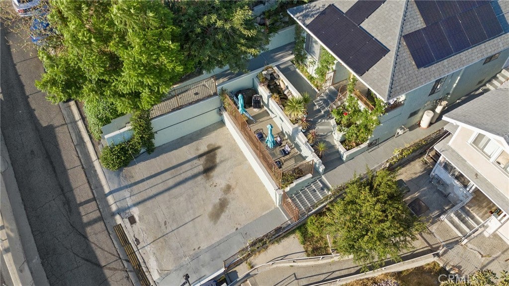 Los Angeles, California, 90063, United States, 3 Bedrooms Bedrooms, ,3 BathroomsBathrooms,Residential,For Sale,1938120