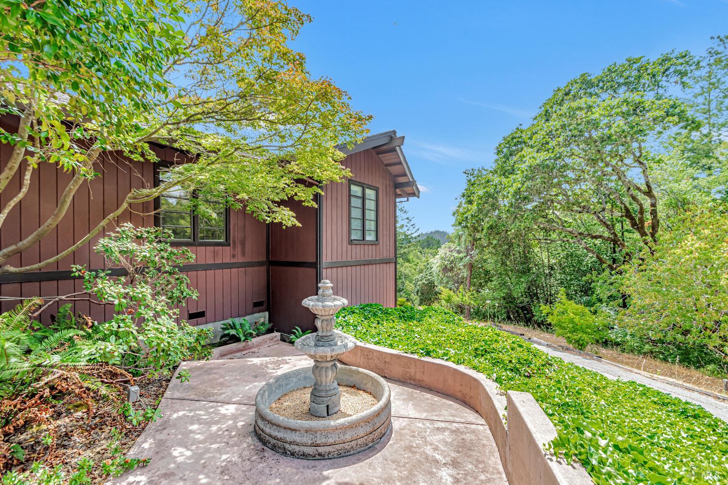 Sebastopol, California, 95472, United States, 3 Bedrooms Bedrooms, ,3 BathroomsBathrooms,Residential,For Sale,1895482