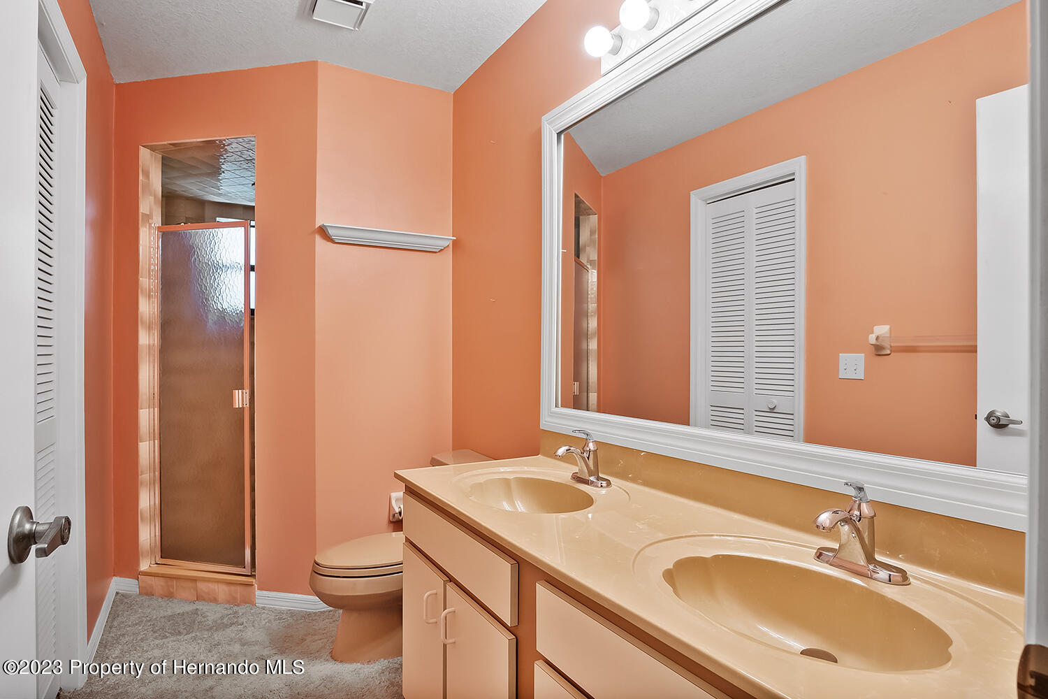 Weeki Wachee, Florida, 34607, United States, 4 Bedrooms Bedrooms, ,5 BathroomsBathrooms,Residential,For Sale,1944621
