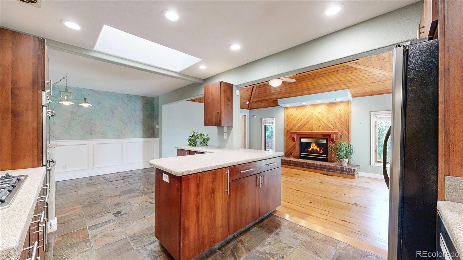Lakewood, Colorado, 80228, United States, 5 Bedrooms Bedrooms, ,1 BathroomBathrooms,Residential,For Sale,1949485