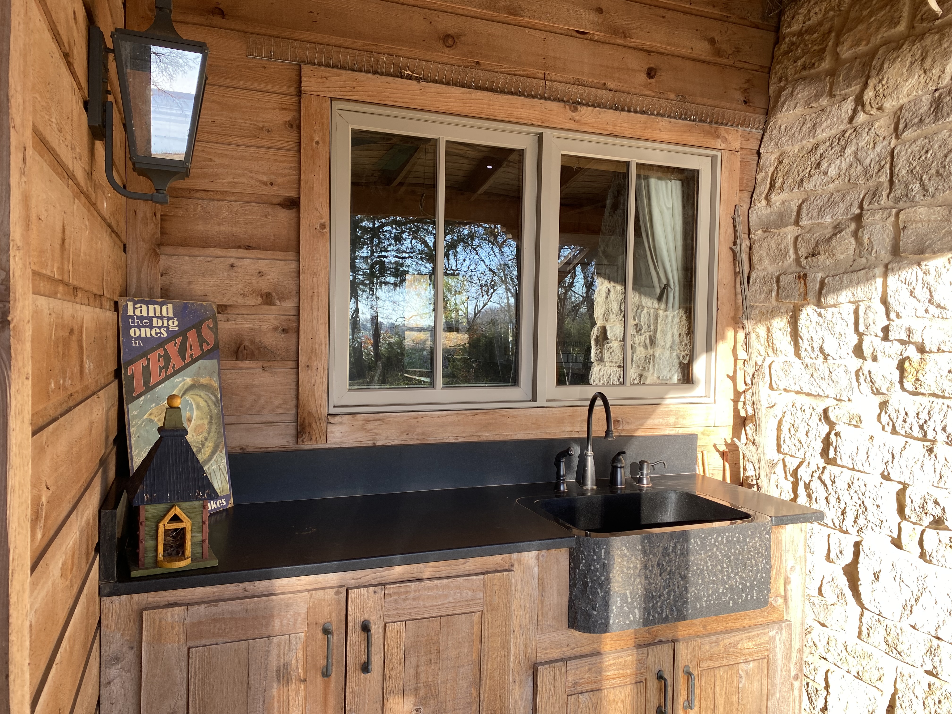 Lone Oak, Texas, 75453, United States, 3 Bedrooms Bedrooms, ,2 BathroomsBathrooms,Residential,For Sale,1880649