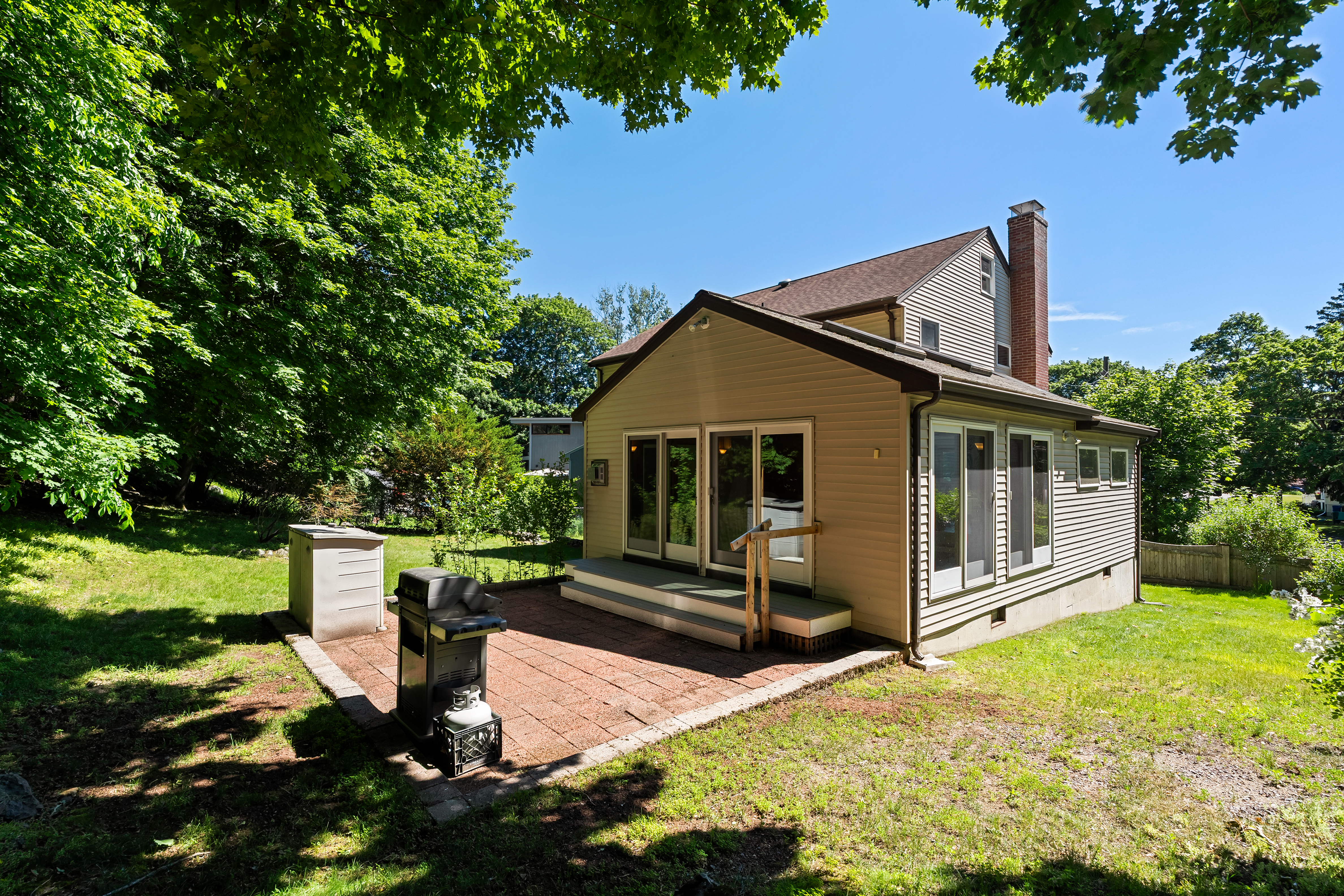  26 Lawrence Lane, Arlington, MA, 02474 - 物件實景