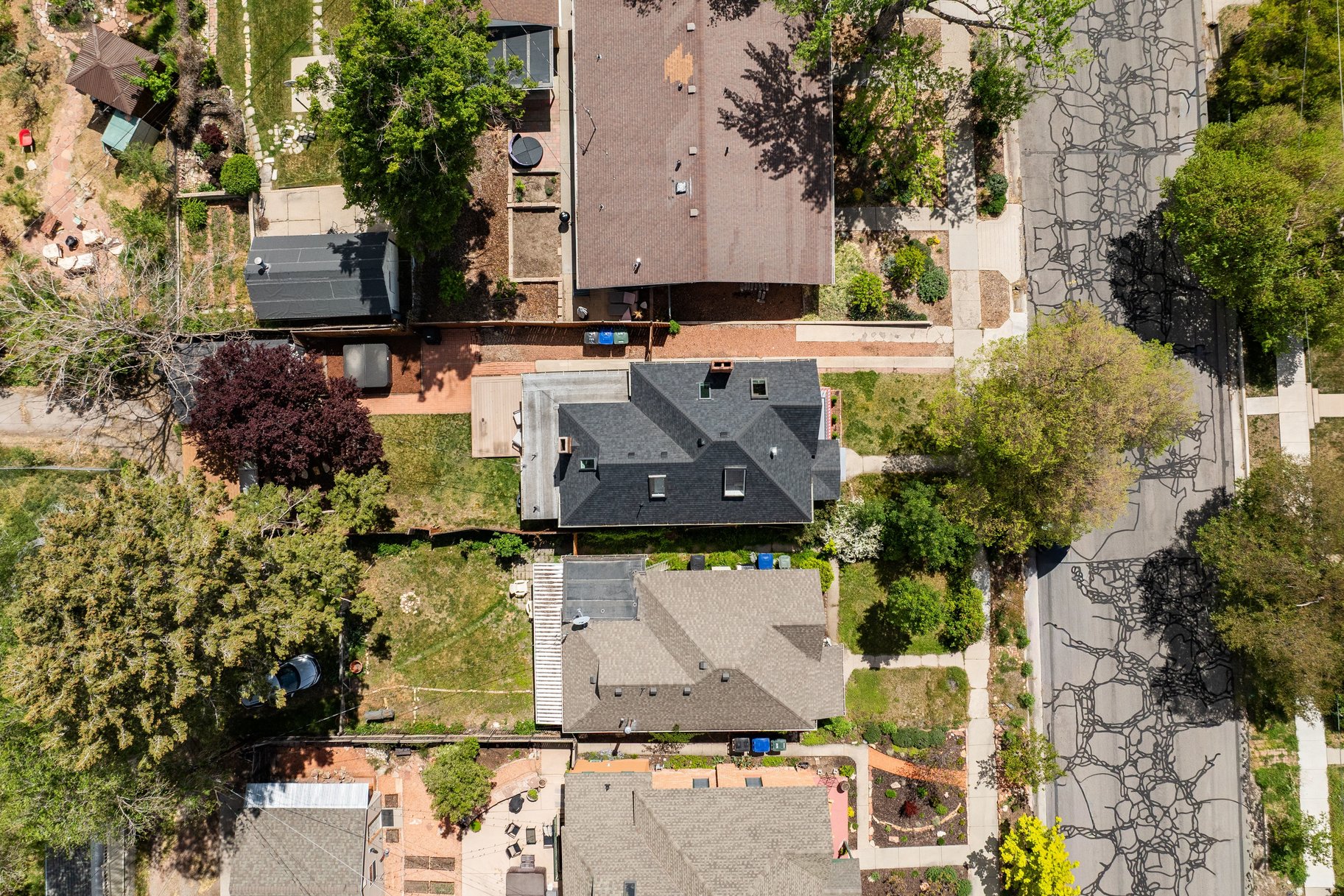  Charming Avenues Home Blending Timeless Character with Everyday Comfort - 物件實景