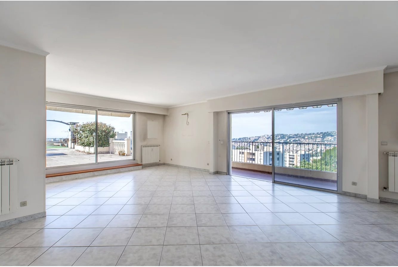 Nice, Provence-Alpes-Côte d’Azur, 06000, FR, 3 Bedrooms Bedrooms, ,3 BathroomsBathrooms,Residential,For Sale,1927436