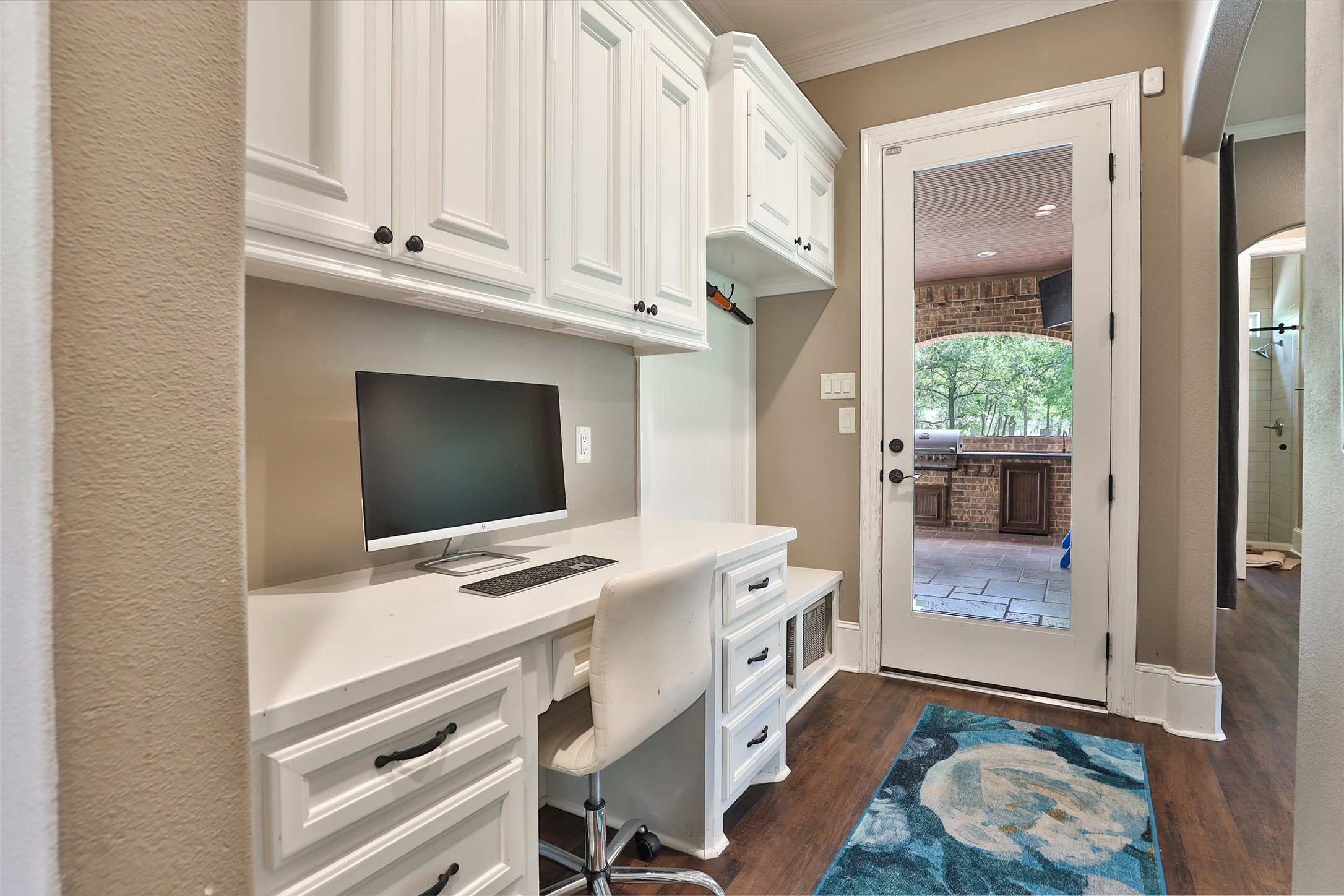  3422 Woodbine Drive - 物件實景