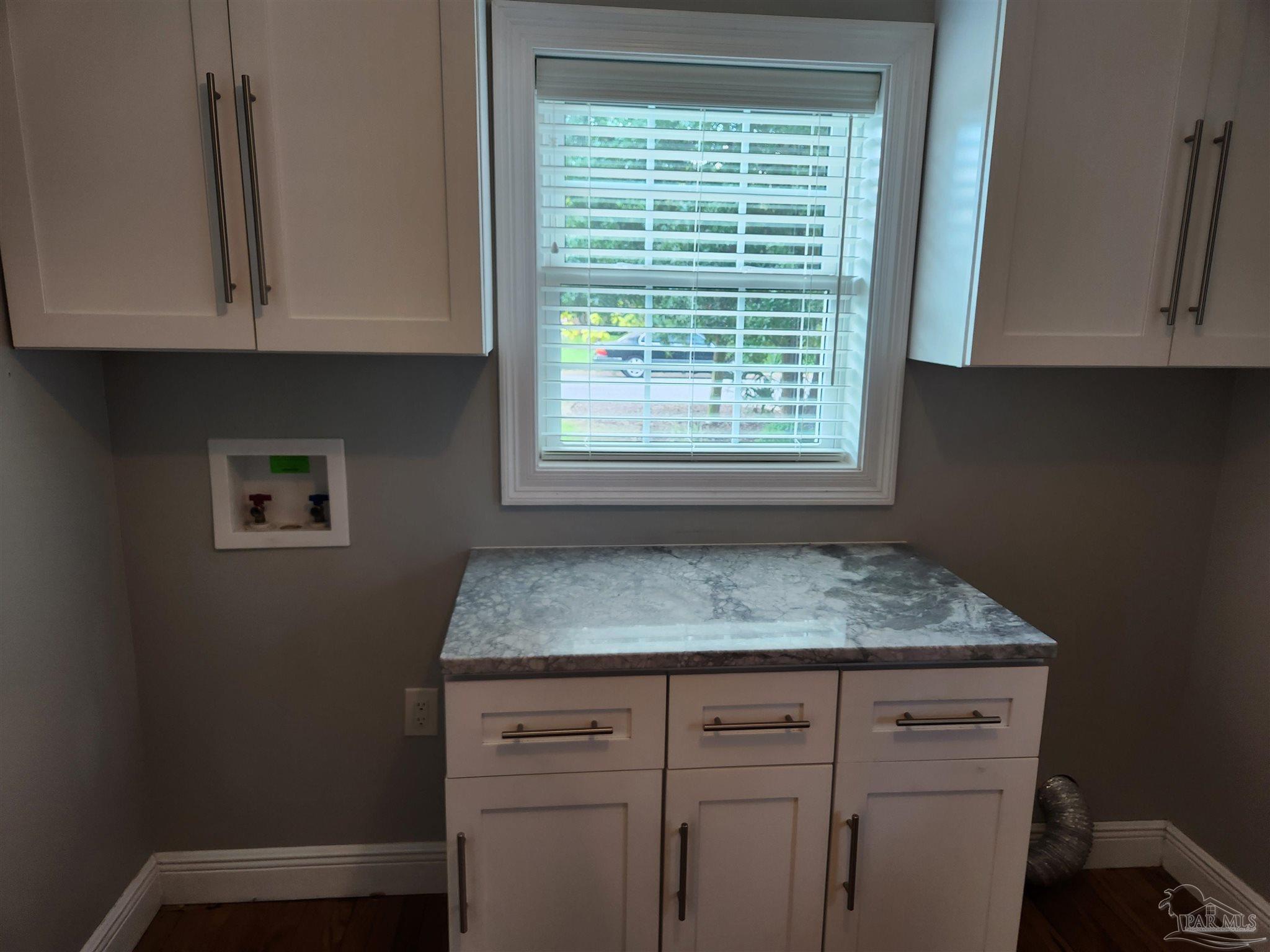 Pensacola, Florida, 32503, United States, 3 Bedrooms Bedrooms, ,2 BathroomsBathrooms,Residential,For Sale,1918178
