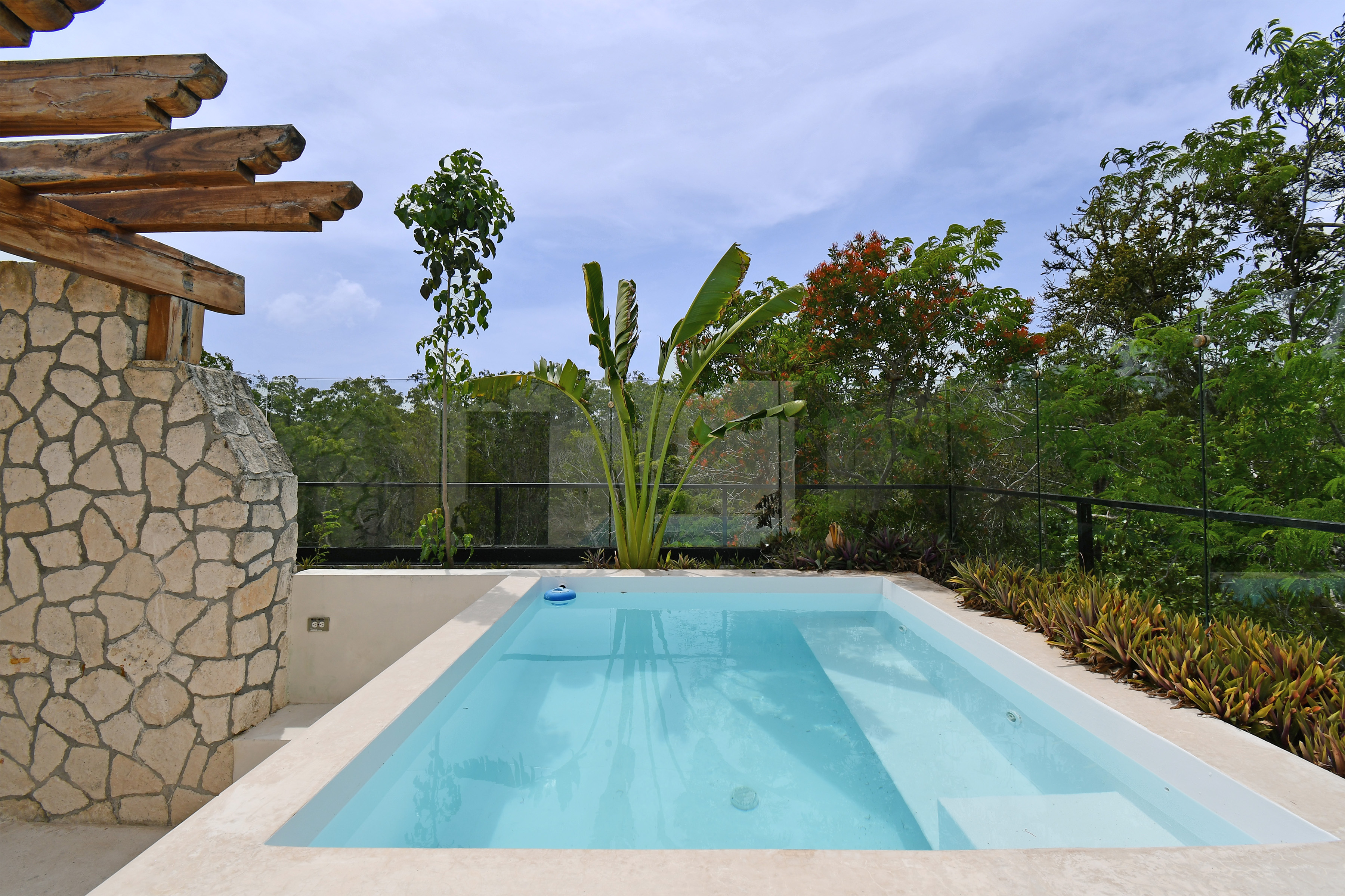  Casa Piedra  3-Bedroom Townhouse – One Lock-Off - 物件實景