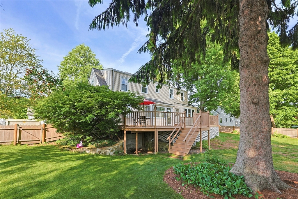 Norwood, Massachusetts, 02062, United States, 4 Bedrooms Bedrooms, ,2 BathroomsBathrooms,Residential,For Sale,2048084