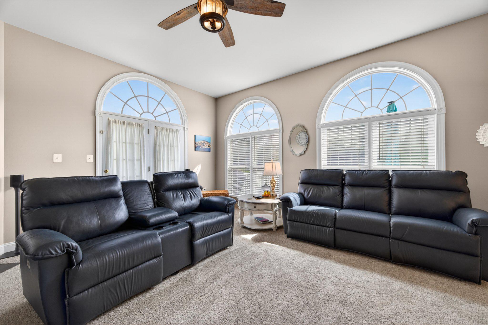 Middletown, Virginia, 22645, United States, 6 Bedrooms Bedrooms, ,6 BathroomsBathrooms,Residential,For Sale,2044764