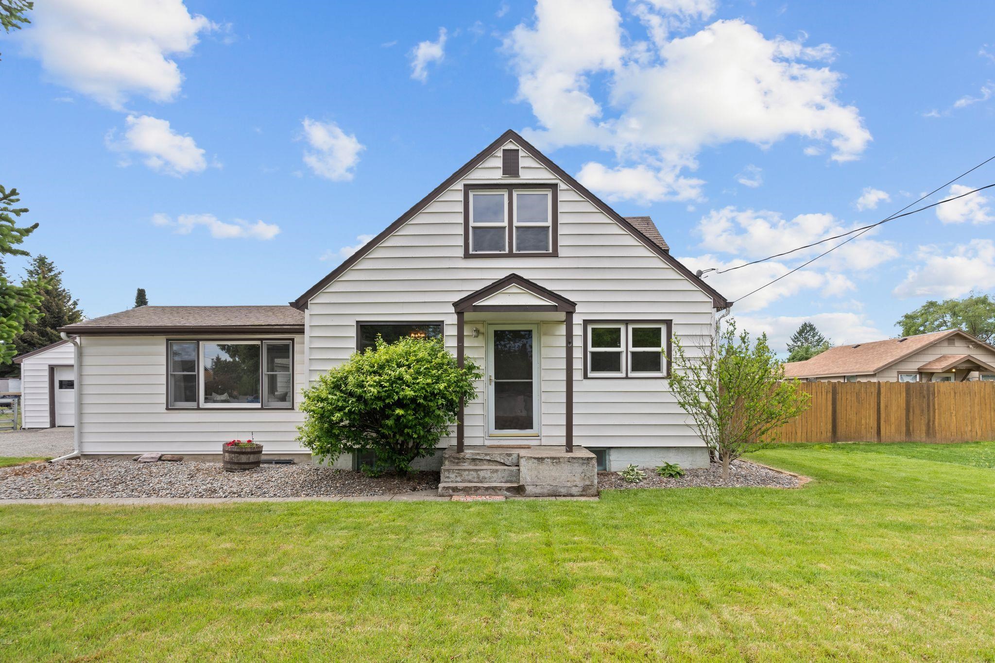 Greenacres, Washington, 99016, United States, 5 Bedrooms Bedrooms, ,2 BathroomsBathrooms,Residential,For Sale,1846797