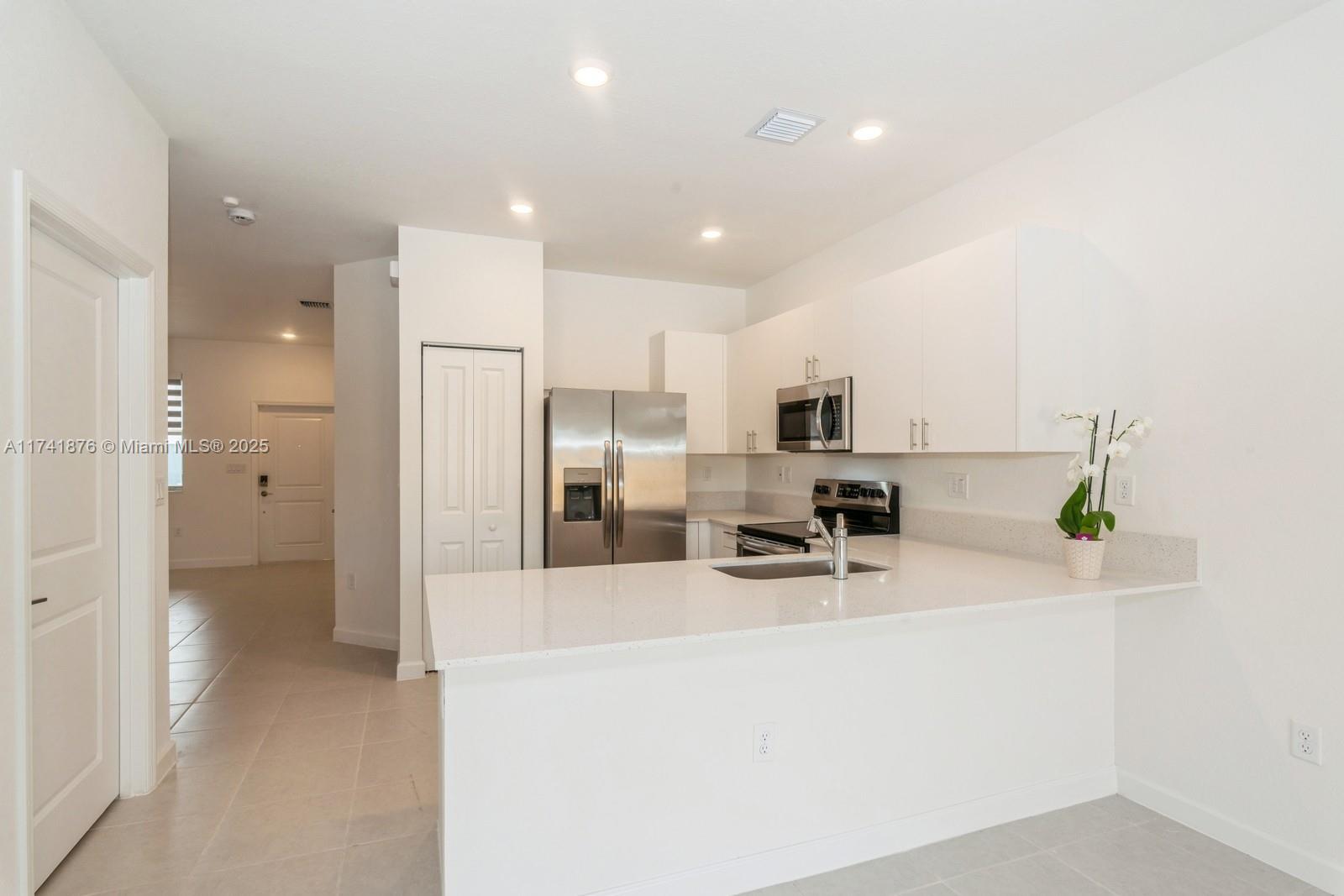 Homestead, Florida, 33033, United States, 3 Bedrooms Bedrooms, ,3 BathroomsBathrooms,Residential,For Sale,1705245