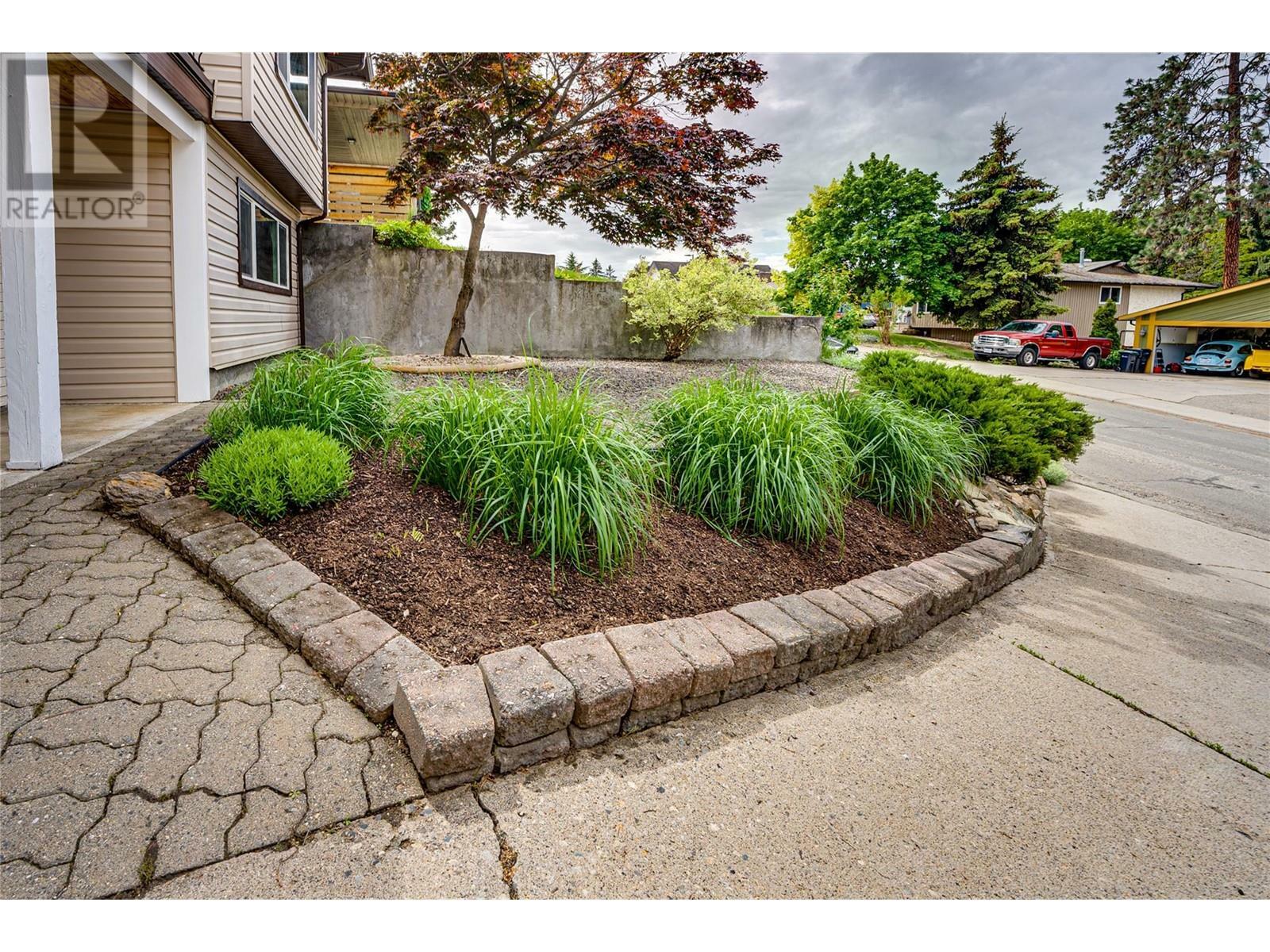 VERNON, British Columbia, V1T 7S4, CA, 4 Bedrooms Bedrooms, ,2 BathroomsBathrooms,Residential,For Sale,1837280