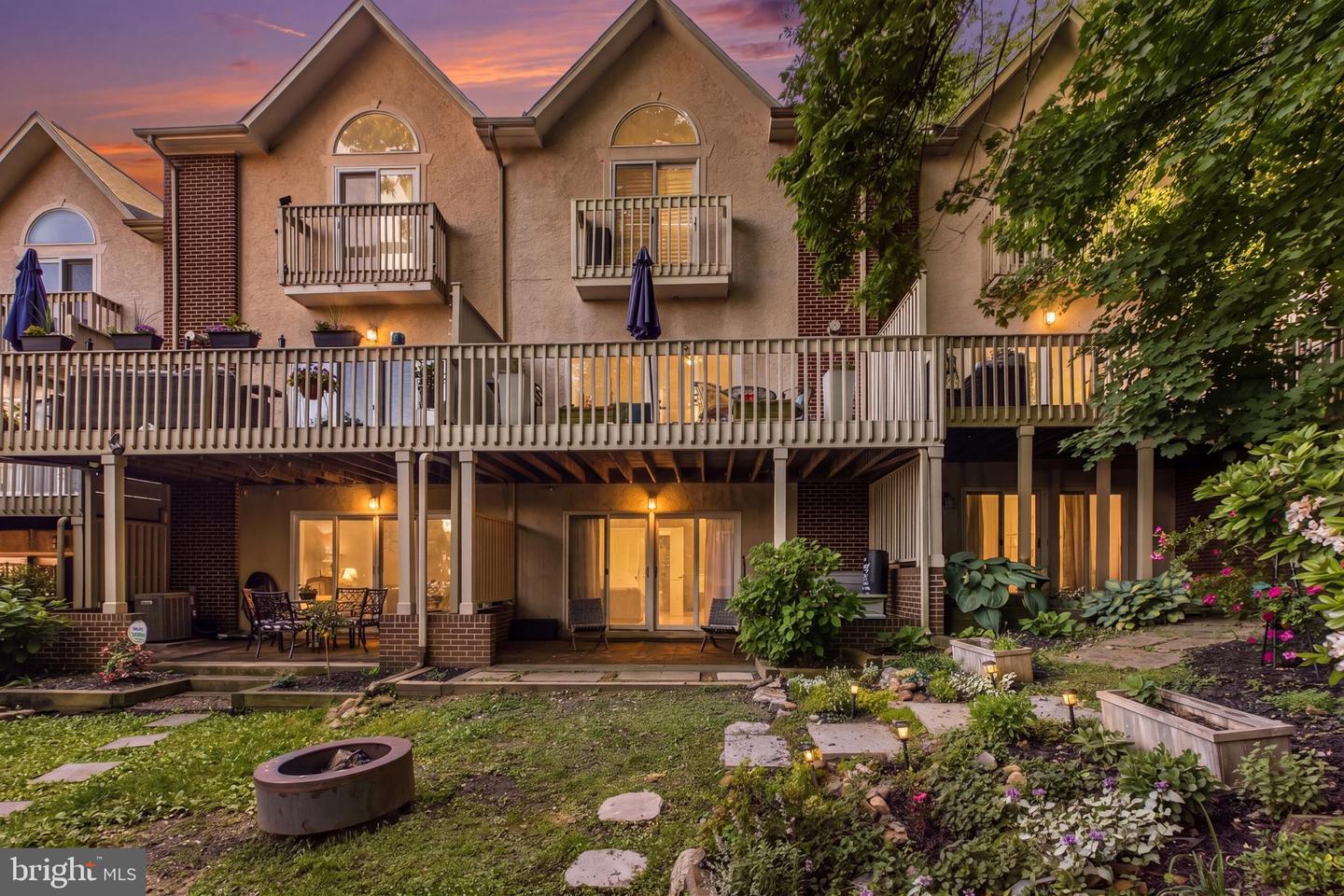 WILMINGTON, Delaware, 19806, United States, 4 Bedrooms Bedrooms, ,4 BathroomsBathrooms,Residential,For Sale,2048566