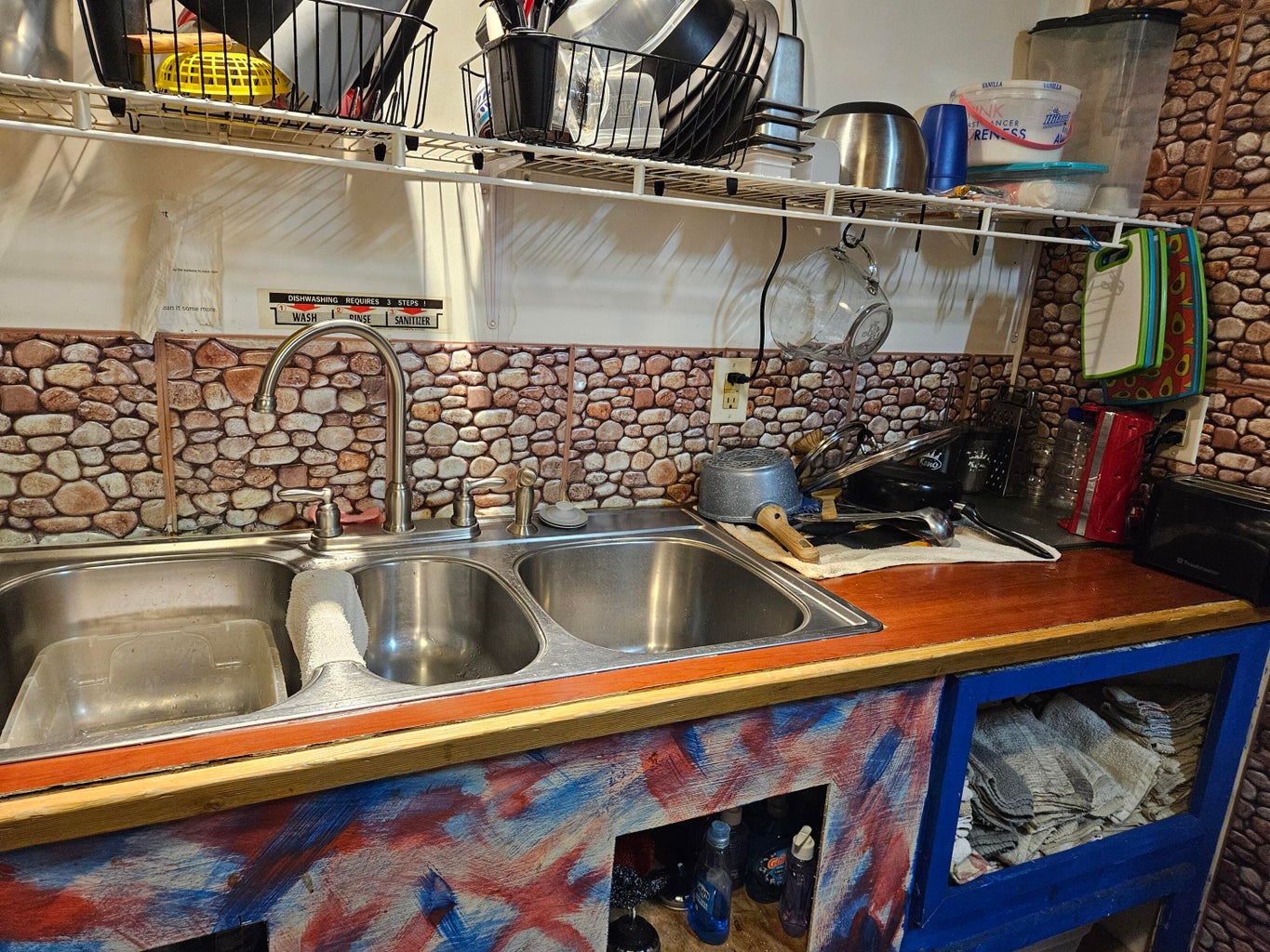 Aurora, Missouri, 65605, United States, 4 Bedrooms Bedrooms, ,2 BathroomsBathrooms,Residential,For Sale,1943592