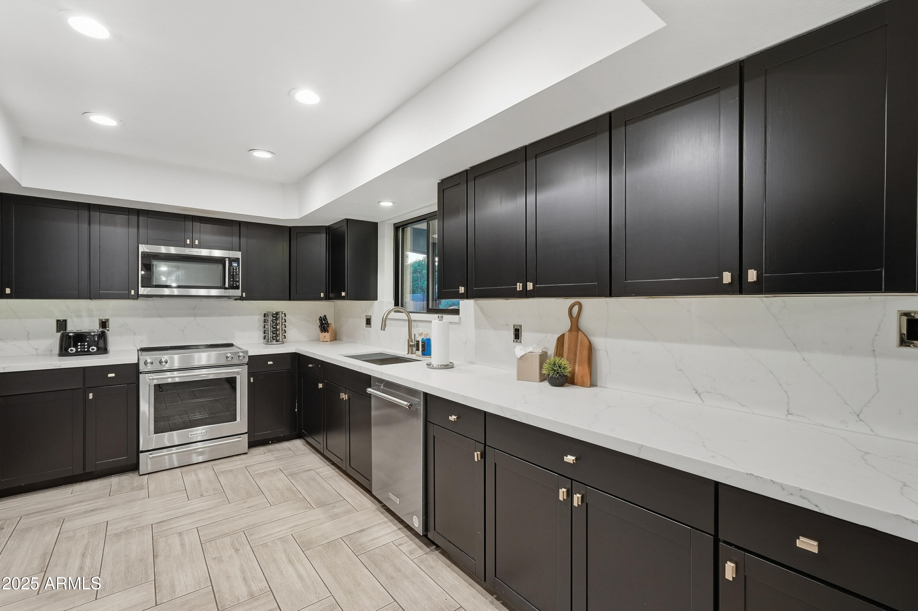 Scottsdale, Arizona, 85251, United States, 4 Bedrooms Bedrooms, ,2 BathroomsBathrooms,Residential,For Sale,2001861