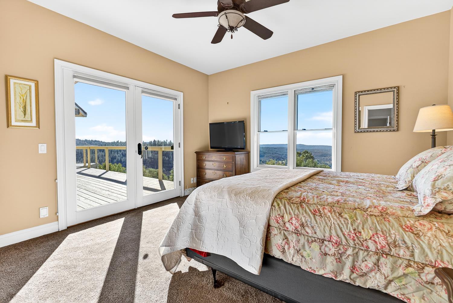 Grass Valley, California, 95949, United States, 3 Bedrooms Bedrooms, ,3 BathroomsBathrooms,Residential,For Sale,2048719