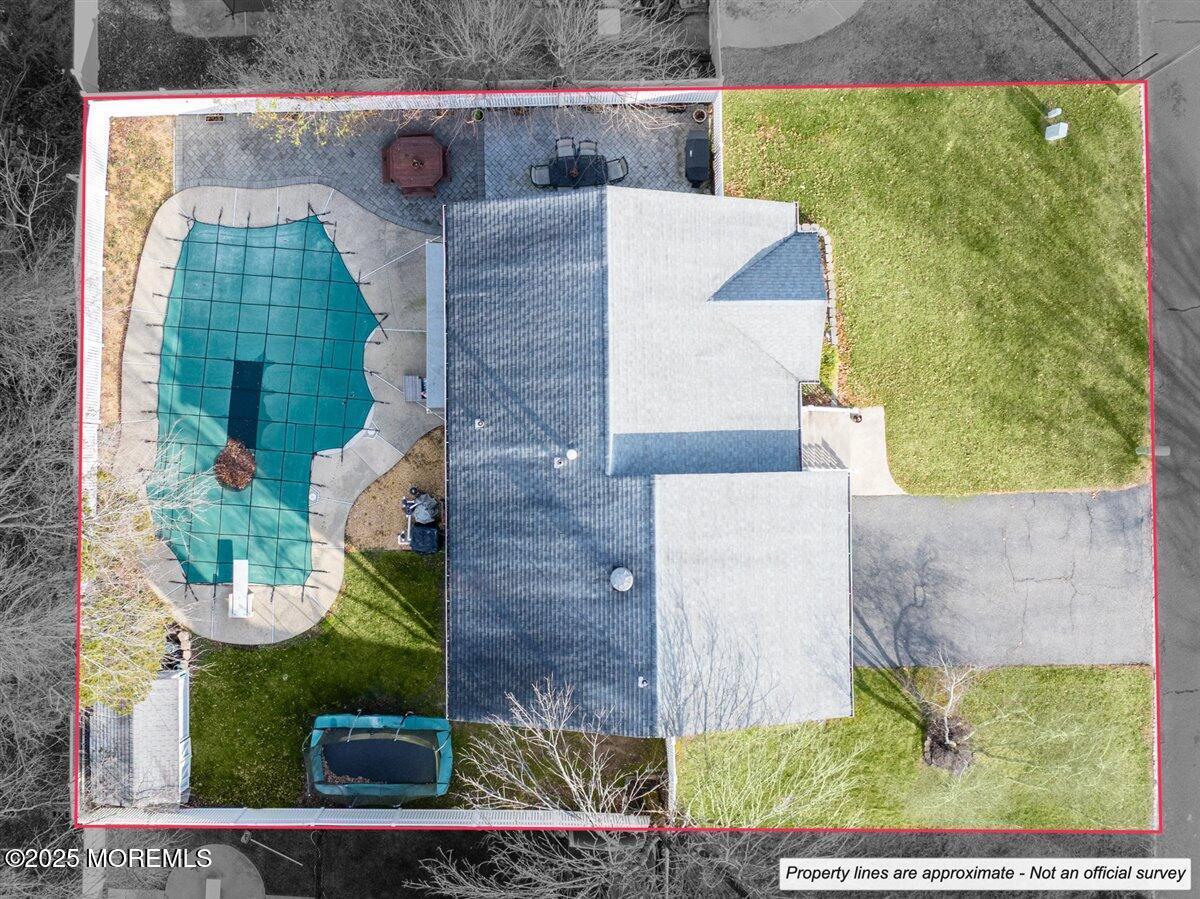 Howell, New Jersey, 07731, United States, 4 Bedrooms Bedrooms, ,3 BathroomsBathrooms,Residential,For Sale,2005606