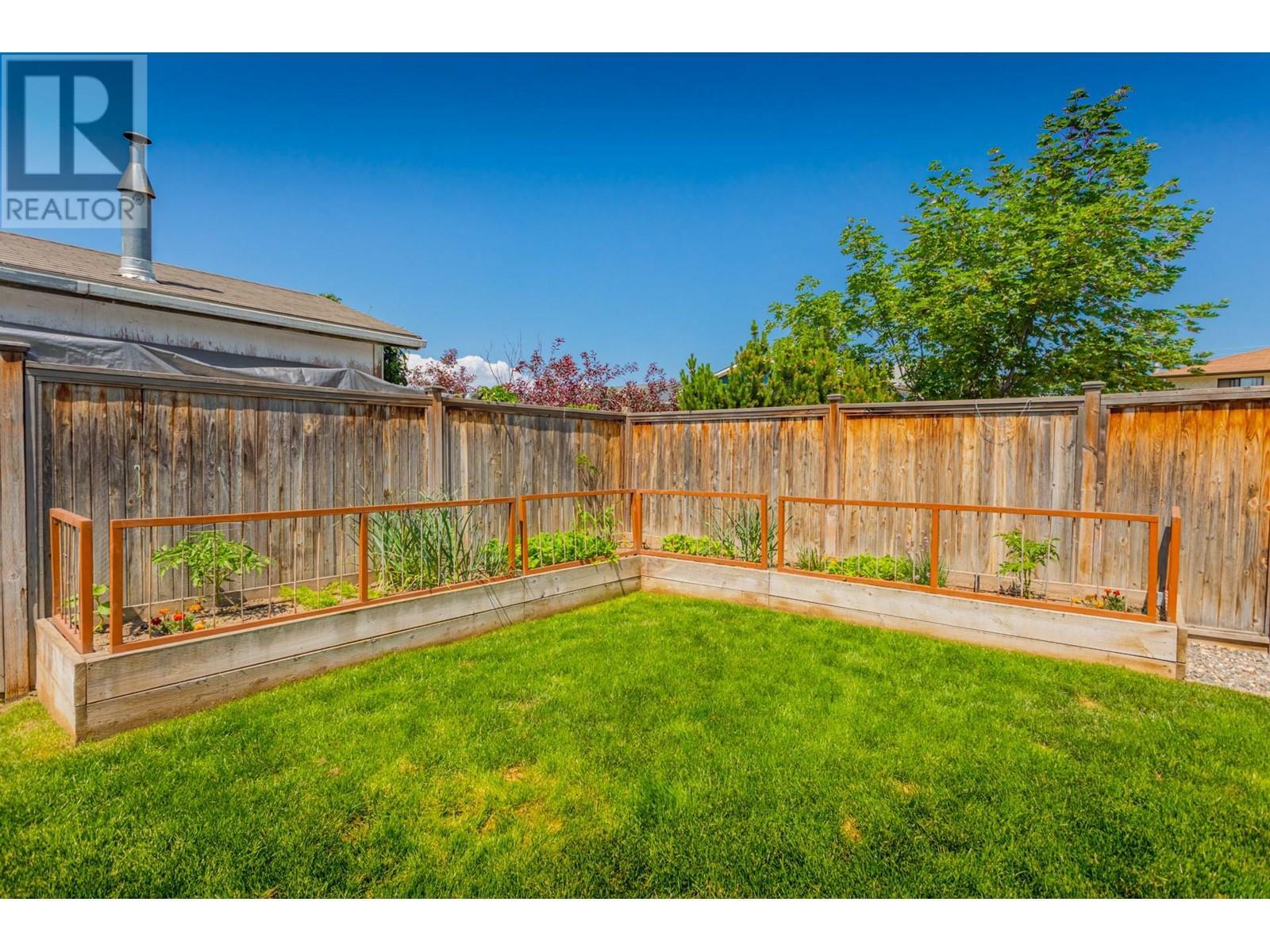 KELOWNA, British Columbia, V1X 2H2, CA, 3 Bedrooms Bedrooms, ,3 BathroomsBathrooms,Residential,For Sale,1839234