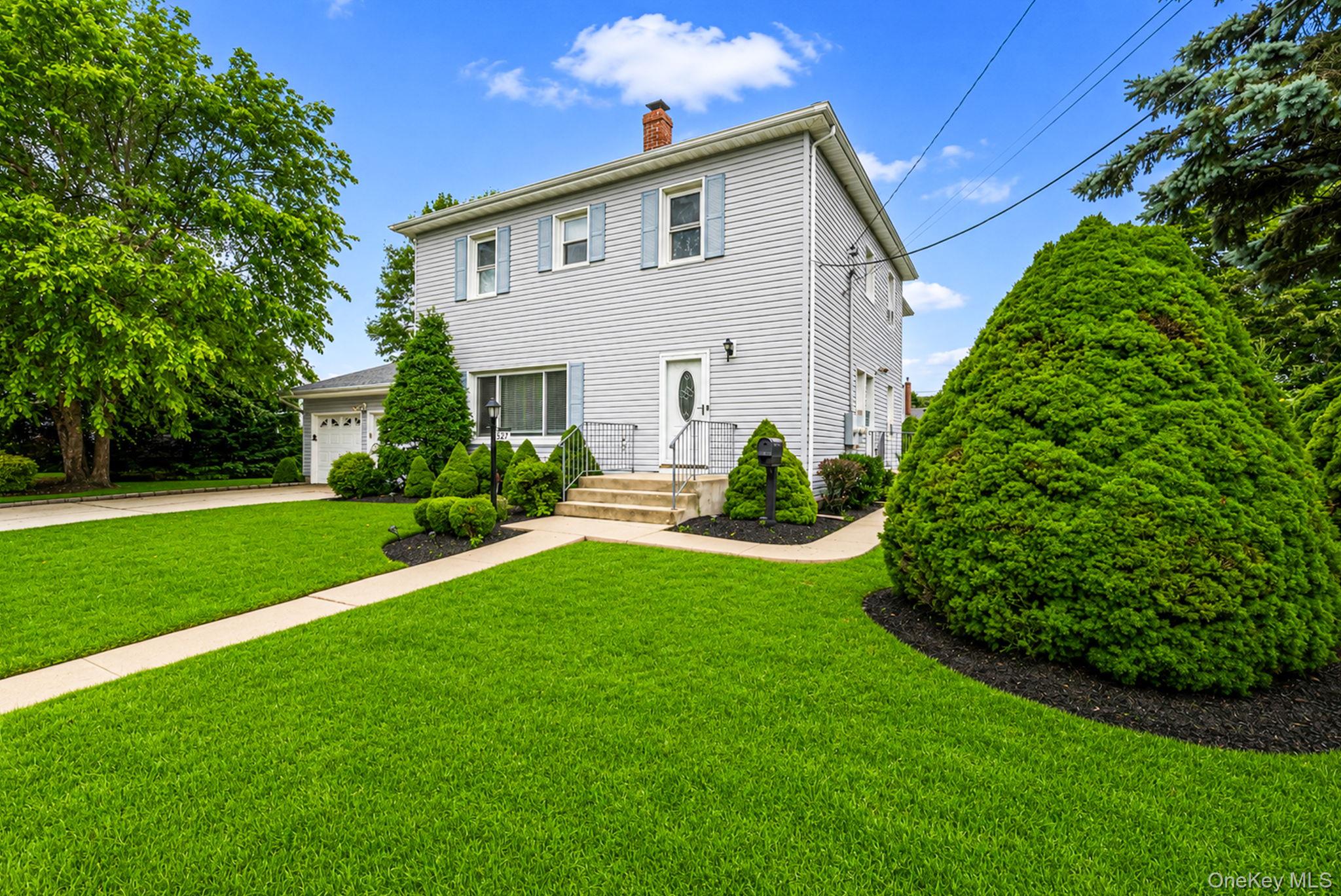 Milligan Ln, West Islip, NY 11795 #1
