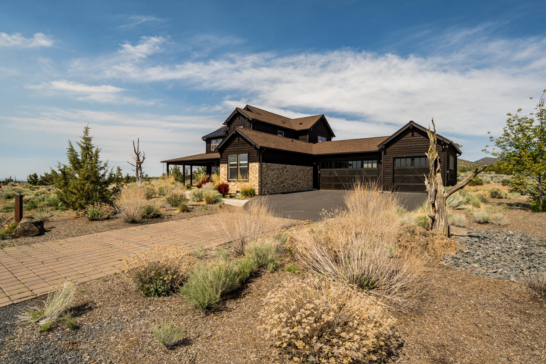 Powell Butte, Oregon, 97753, United States, 4 Bedrooms Bedrooms, ,3 BathroomsBathrooms,Residential,For Sale,1827363