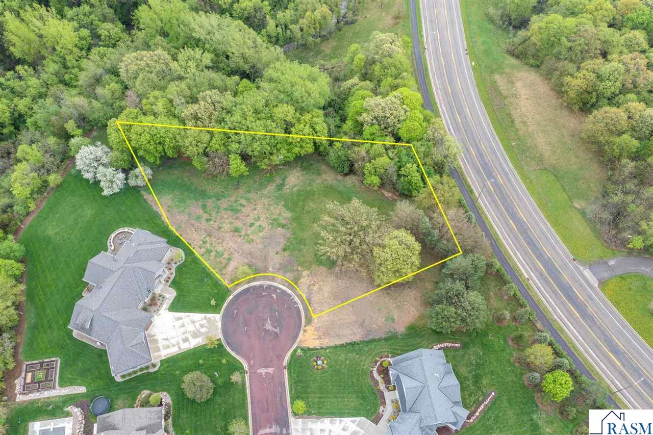 Mankato, Minnesota, 56001, United States, 3 Bedrooms Bedrooms, ,2 BathroomsBathrooms,Residential,For Sale,2001541