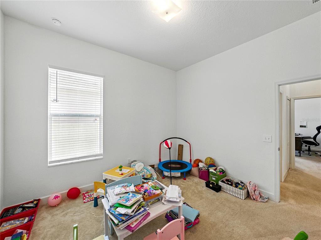 Lakeland, Florida, 33813, United States, 4 Bedrooms Bedrooms, ,3 BathroomsBathrooms,Residential,For Sale,1829235