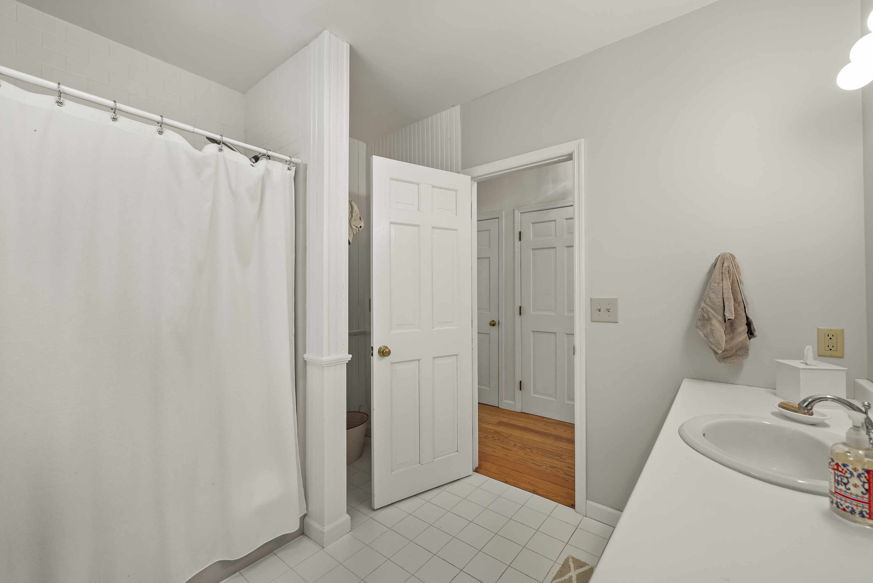  MODERN COMFORT MEETS TIMELESS NEW ENGLAND FARMHOUSE CHARM - 物件實景