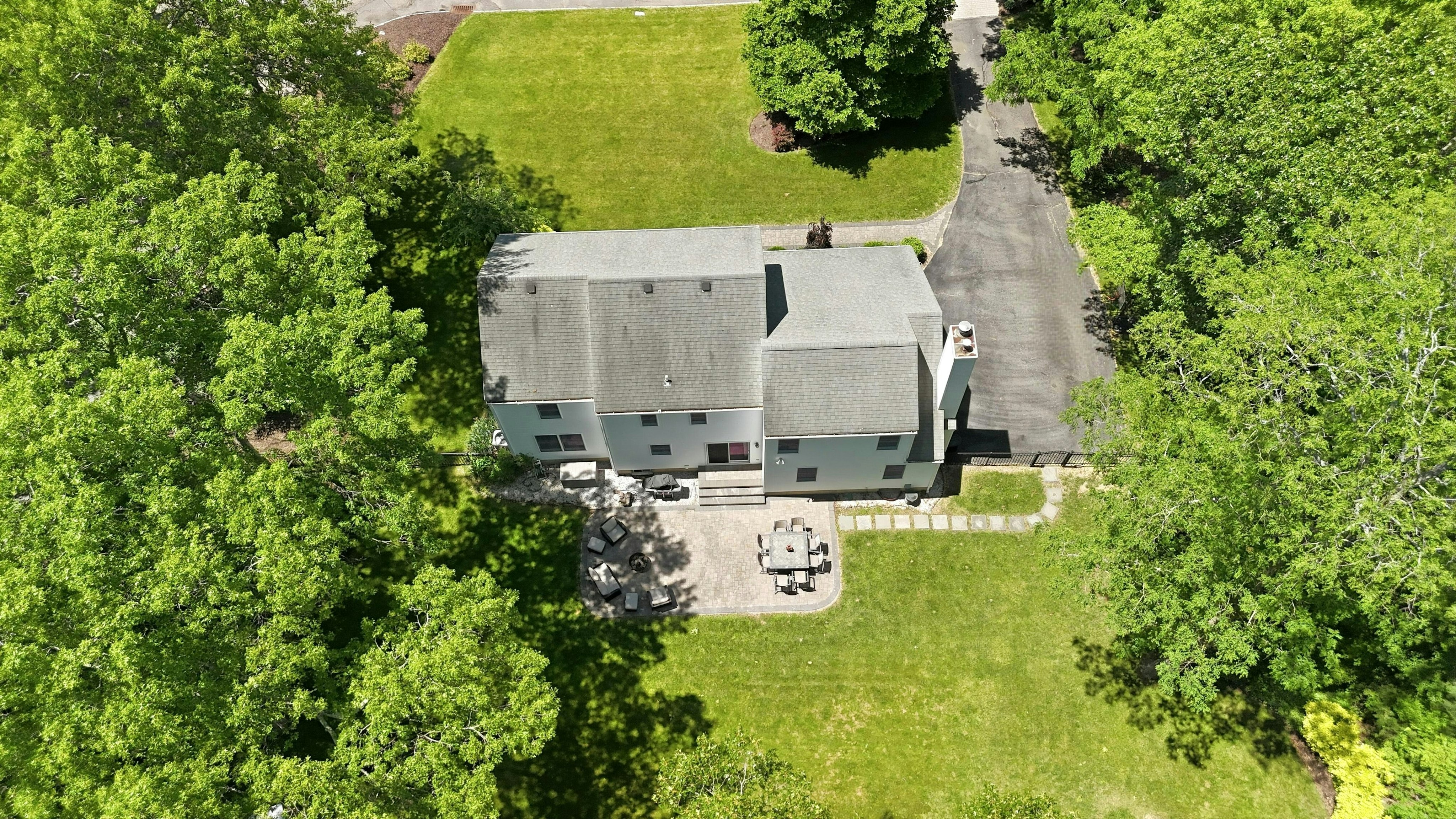  21 Tallmadge Trail, Miller Place, NY, 11764 - 物件實景