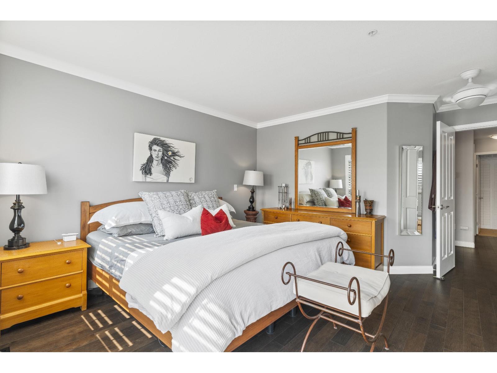 WHITE ROCK, British Columbia, V4B 3T4, CA, 3 Bedrooms Bedrooms, ,4 BathroomsBathrooms,Residential,For Sale,1949298