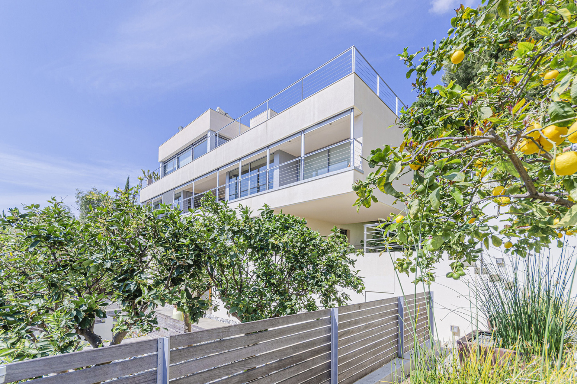  Property with breathtaking views surrounded by tropical garden - 物件實景