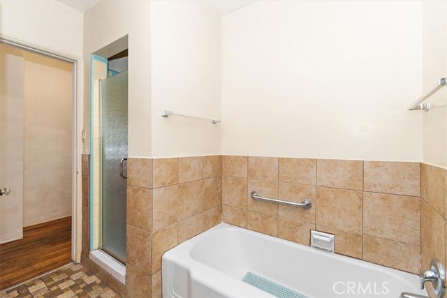 Van Nuys, California, 91401, United States, 3 Bedrooms Bedrooms, ,1 BathroomBathrooms,Residential,For Sale,2005307