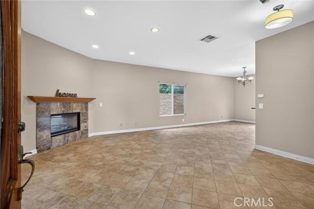 LAWN, California, 90260, United States, 4 Bedrooms Bedrooms, ,3 BathroomsBathrooms,Residential,For Sale,2048036