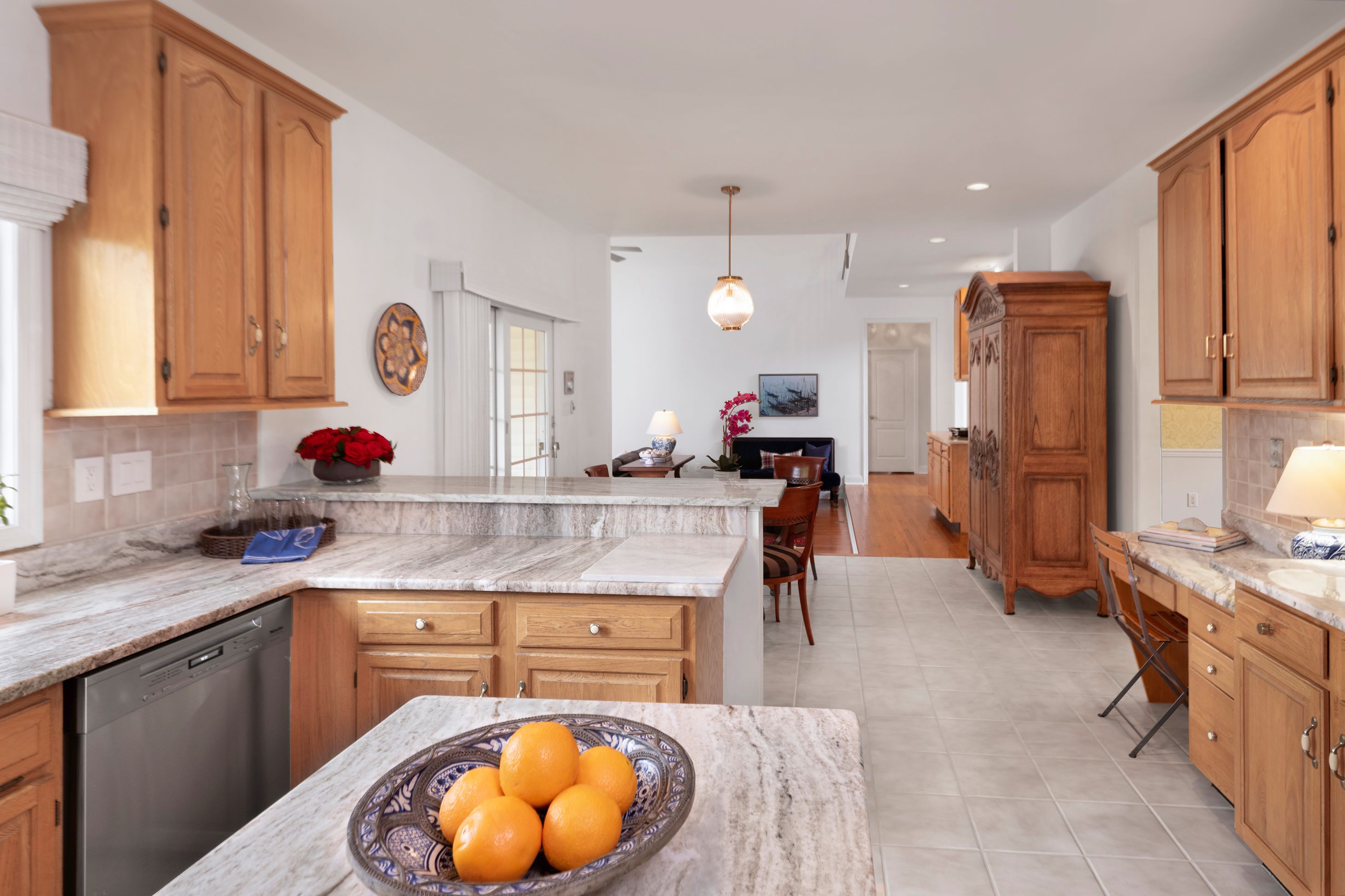  Custom Home within 1.7 Miles of the Princeton Junction Train Station - 物件實景
