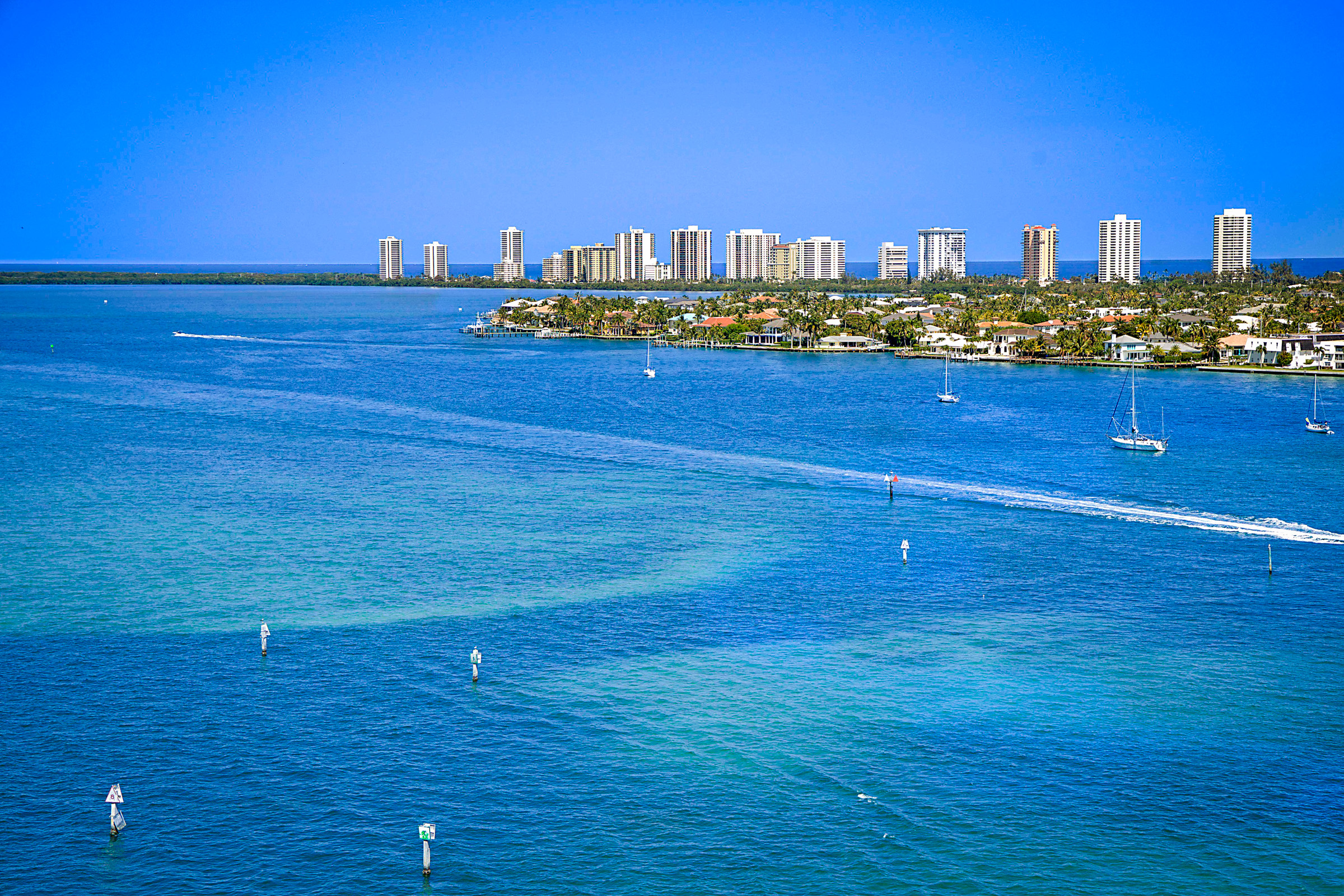  2640 Lake Shore Drive, Riviera Beach, FL, 33404 - 物件實景