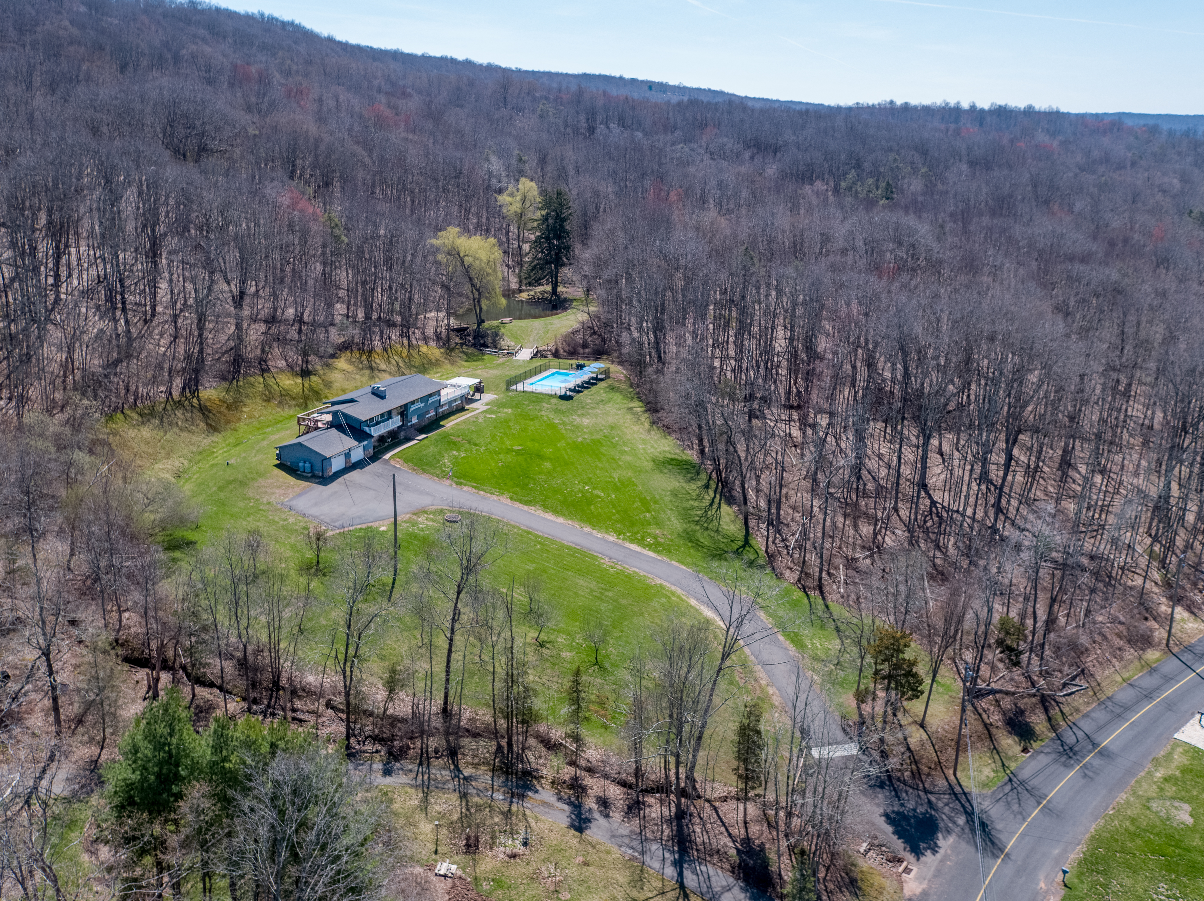  408-r Stage Coach Road - 物件實景