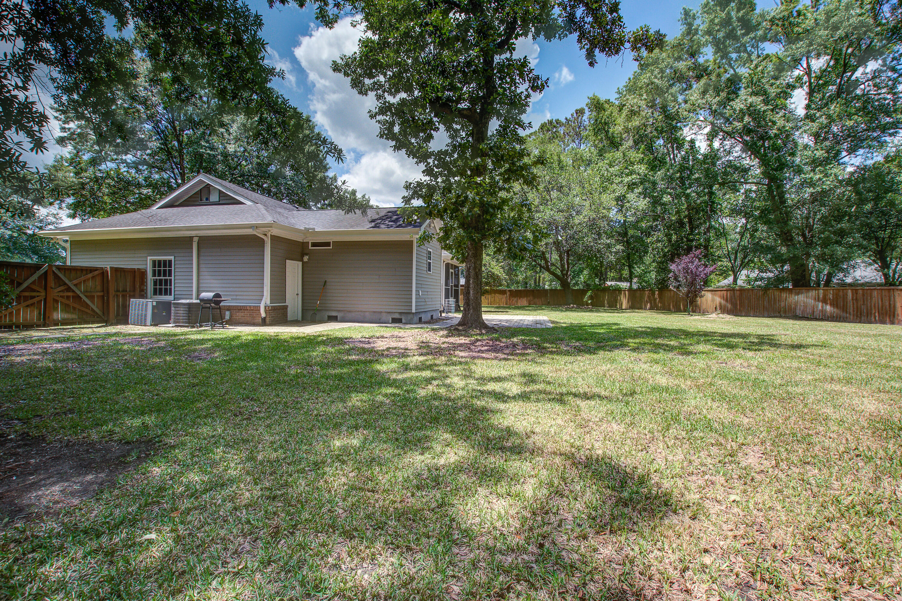 Hanahan, South Carolina, 29410, United States, 3 Bedrooms Bedrooms, ,3 BathroomsBathrooms,Residential,For Sale,1819163