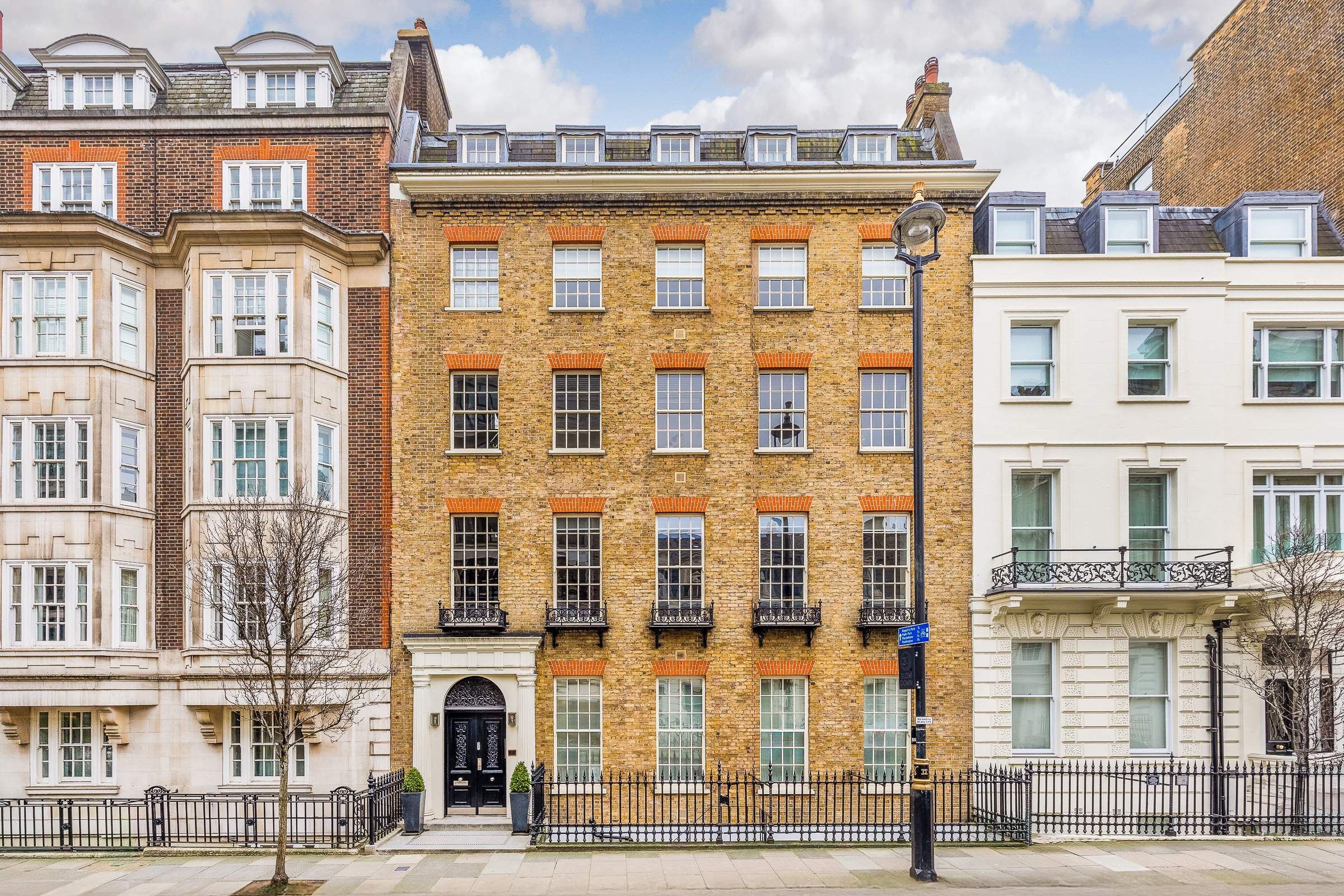  A Voluminous Two-Bedroom Residence on New Cavendish Street - 物件實景