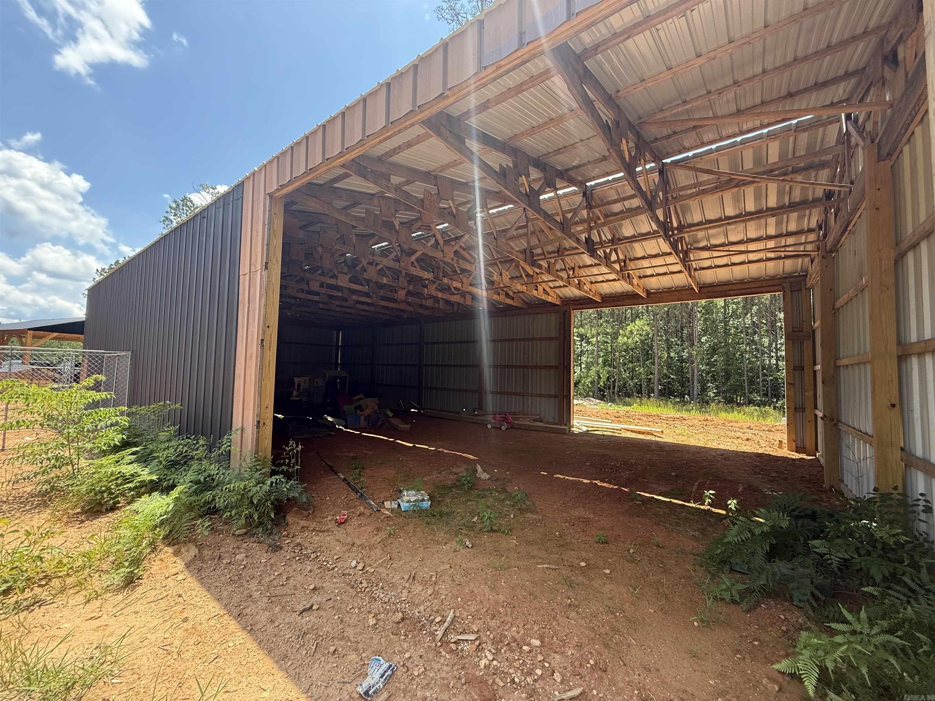 Traskwood, Arkansas, 72167, United States, 5 Bedrooms Bedrooms, ,4 BathroomsBathrooms,Residential,For Sale,1976094